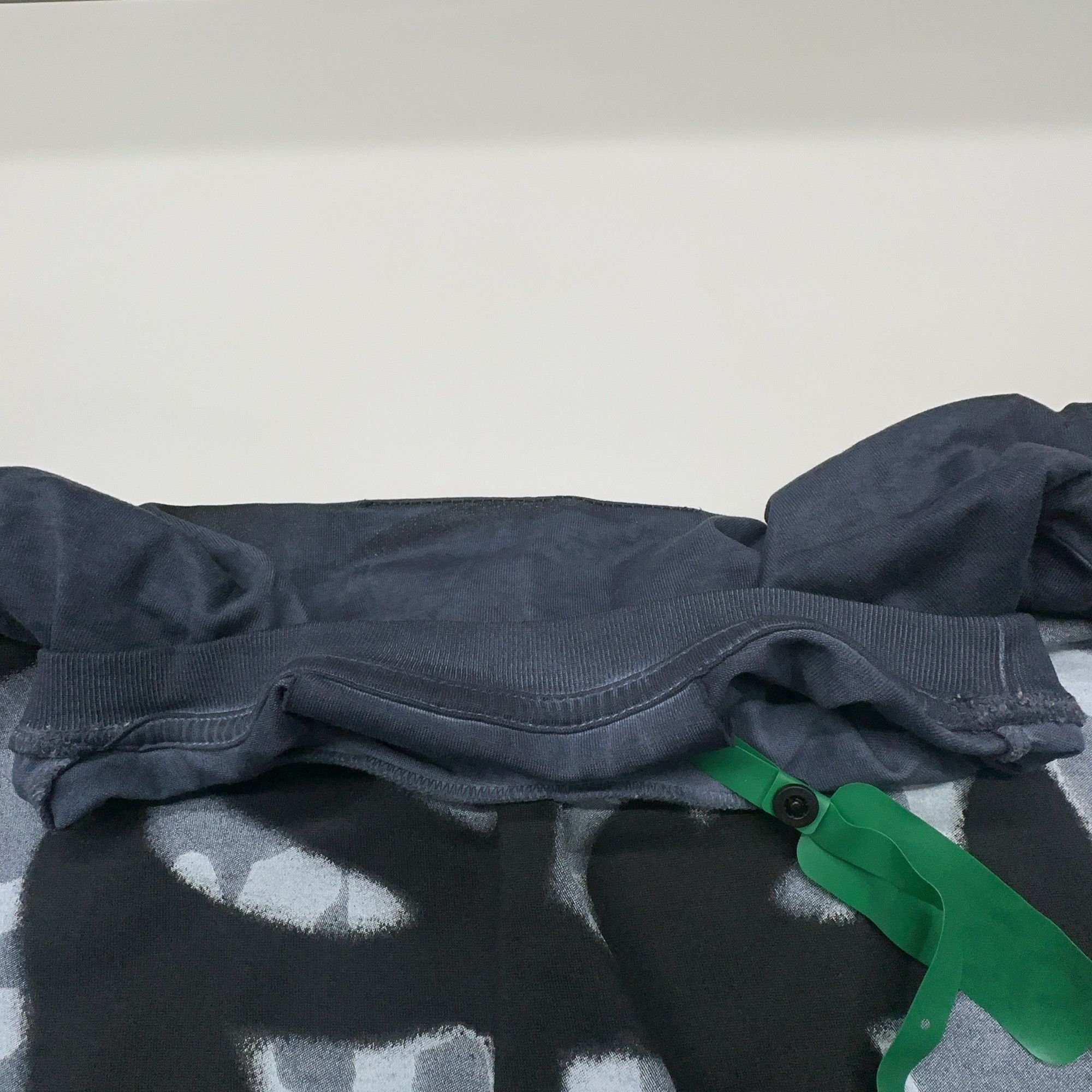Givenchy Givenchy x Chito Graphic T-Shirt XS Size US XS / EU 42 / 0 - 5 Thumbnail