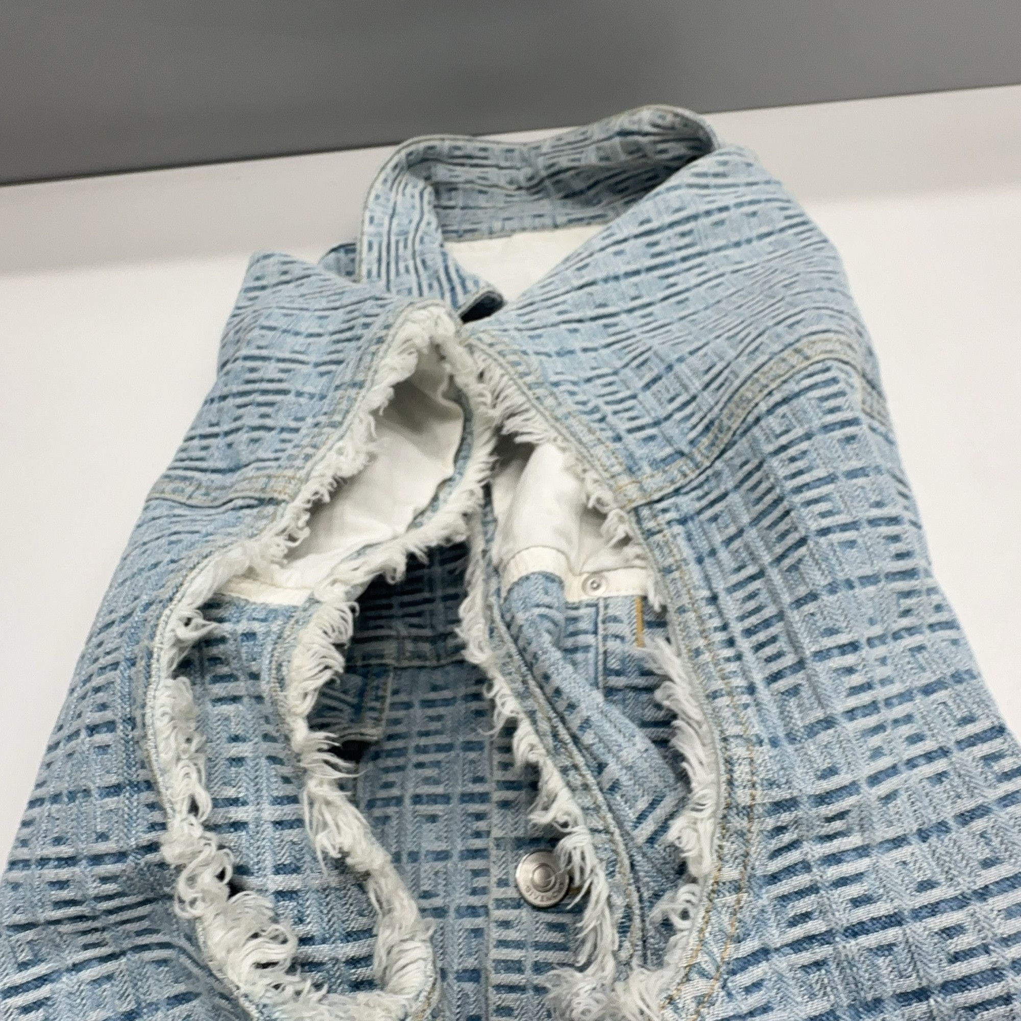 Givenchy Givenchy Logo Monogram Denim Vest Size XL Size US XL / EU 56 / 4 - 7 Thumbnail