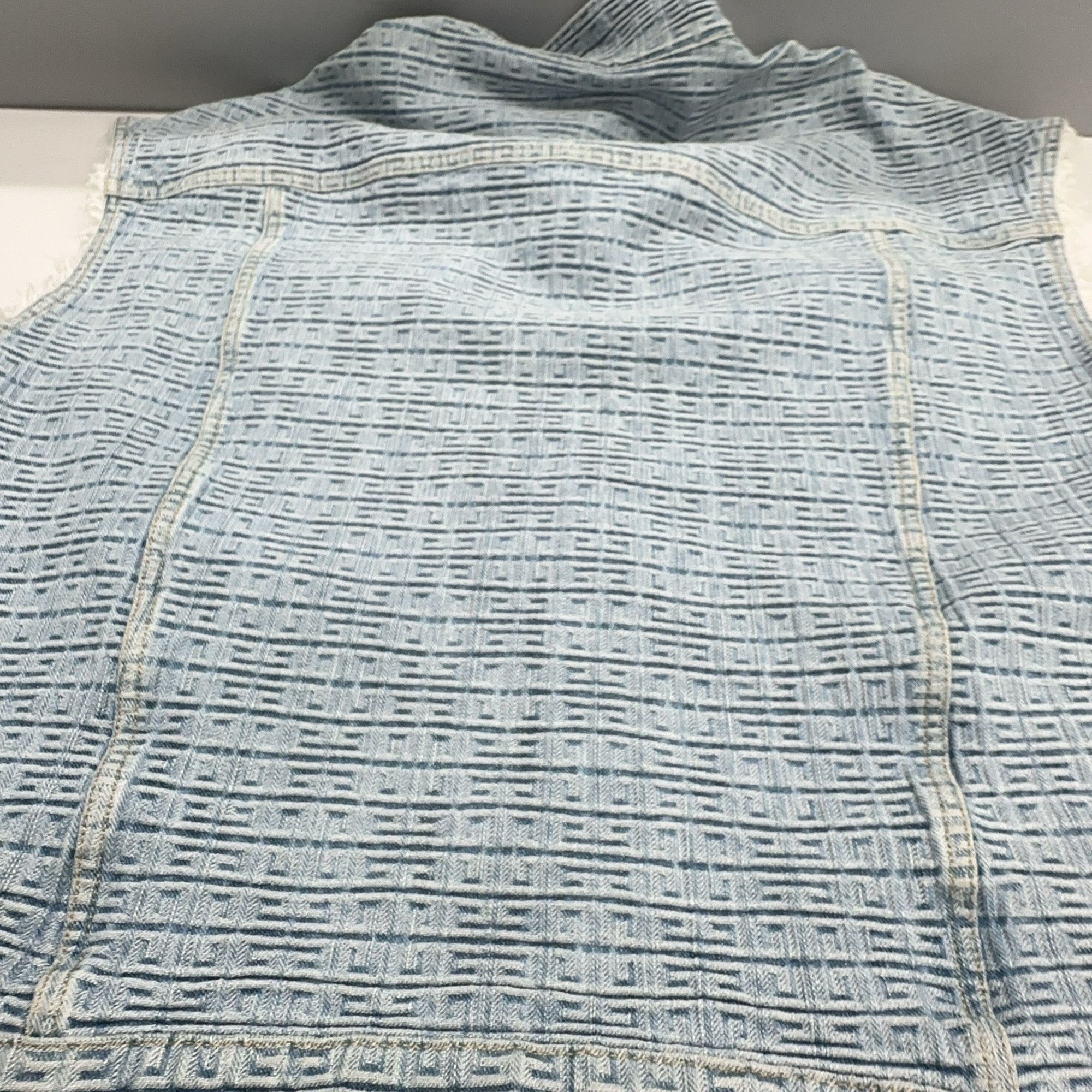 Givenchy Givenchy Logo Monogram Denim Vest Size XL Size US XL / EU 56 / 4 - 11 Thumbnail