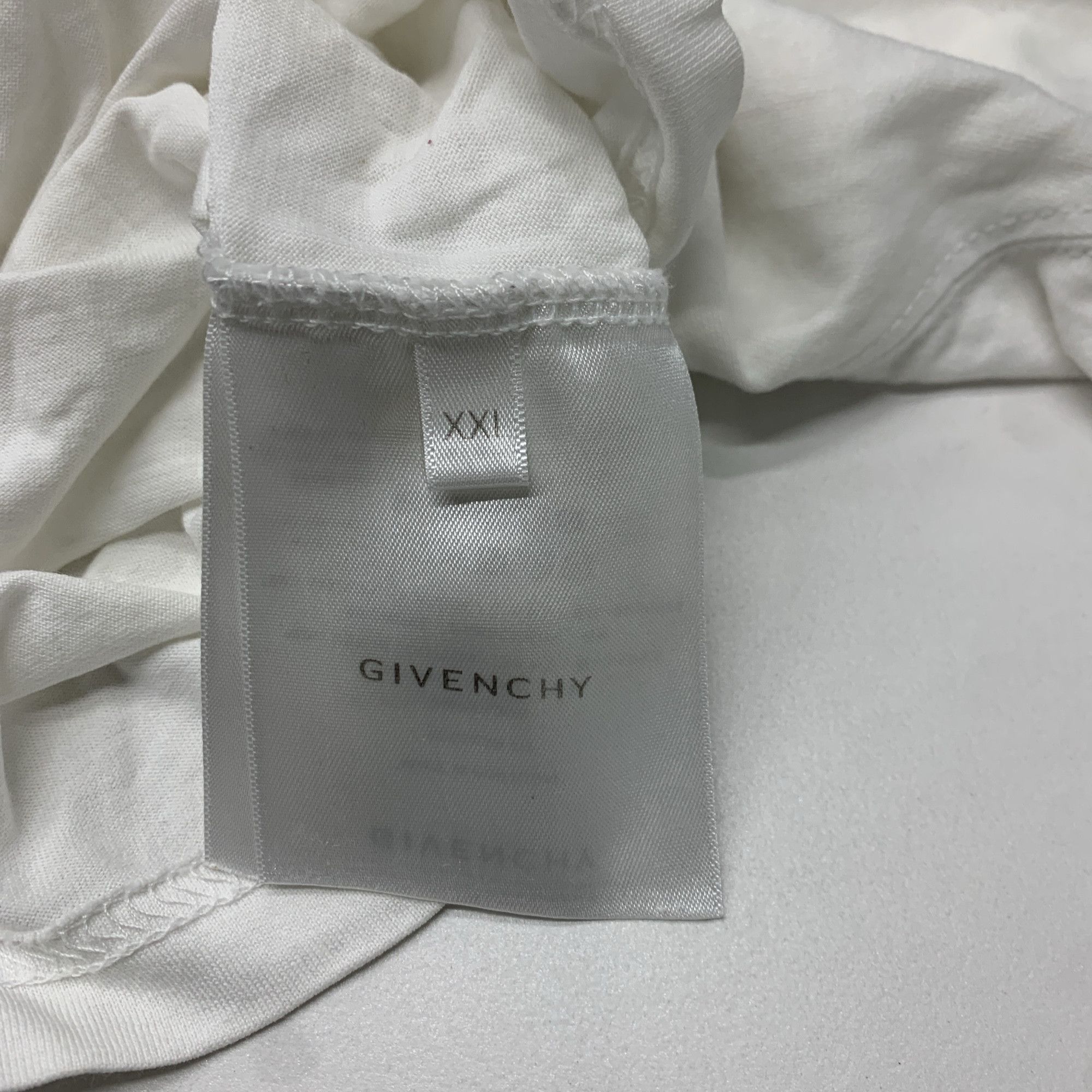 Givenchy Givenchy Embroidered Logo T-Shirt Size XXL Size US XXL / EU 58 / 5 - 3 Thumbnail