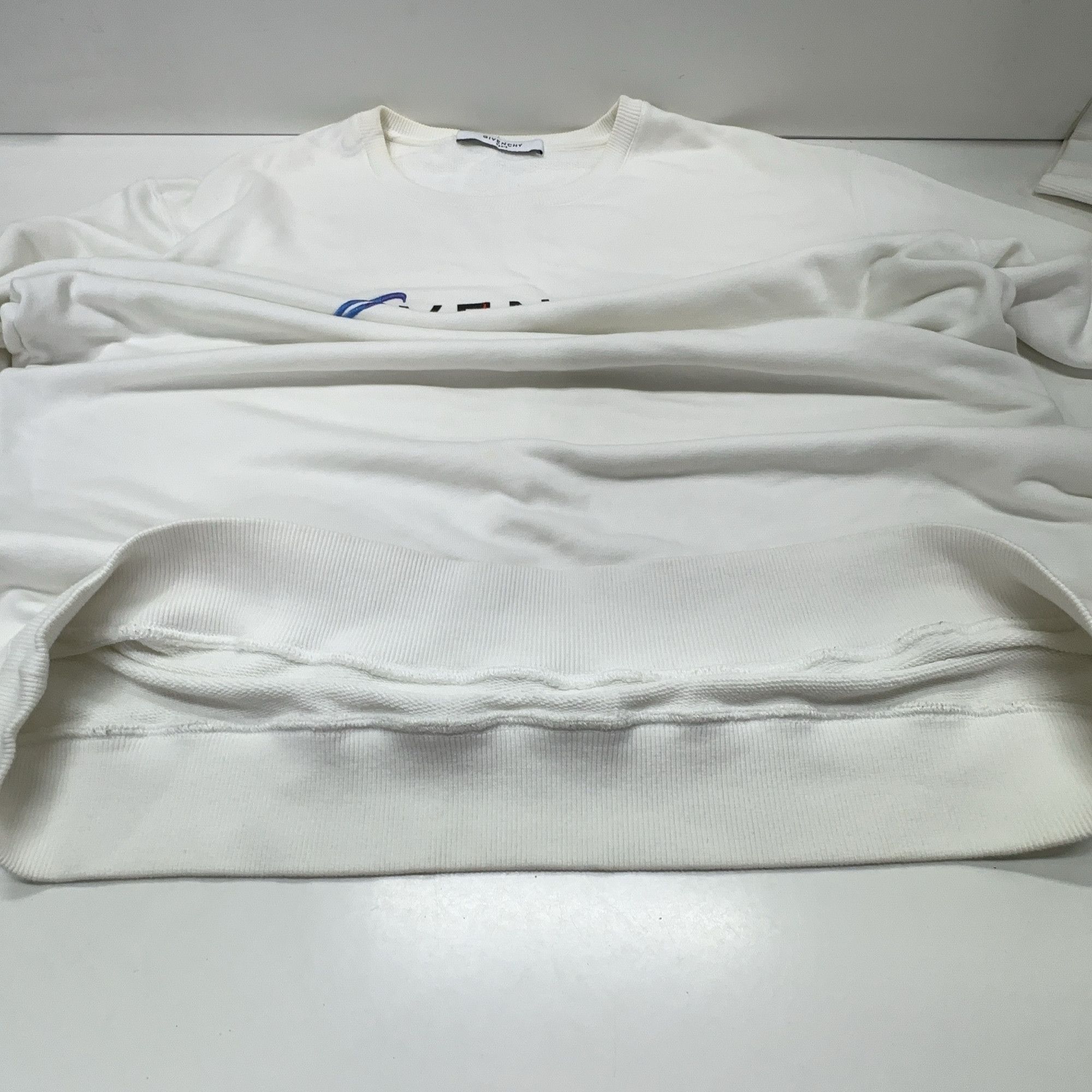 Givenchy Givenchy Rainbow Logo Sweatshirt Size XL Size US XL / EU 56 / 4 - 8 Thumbnail