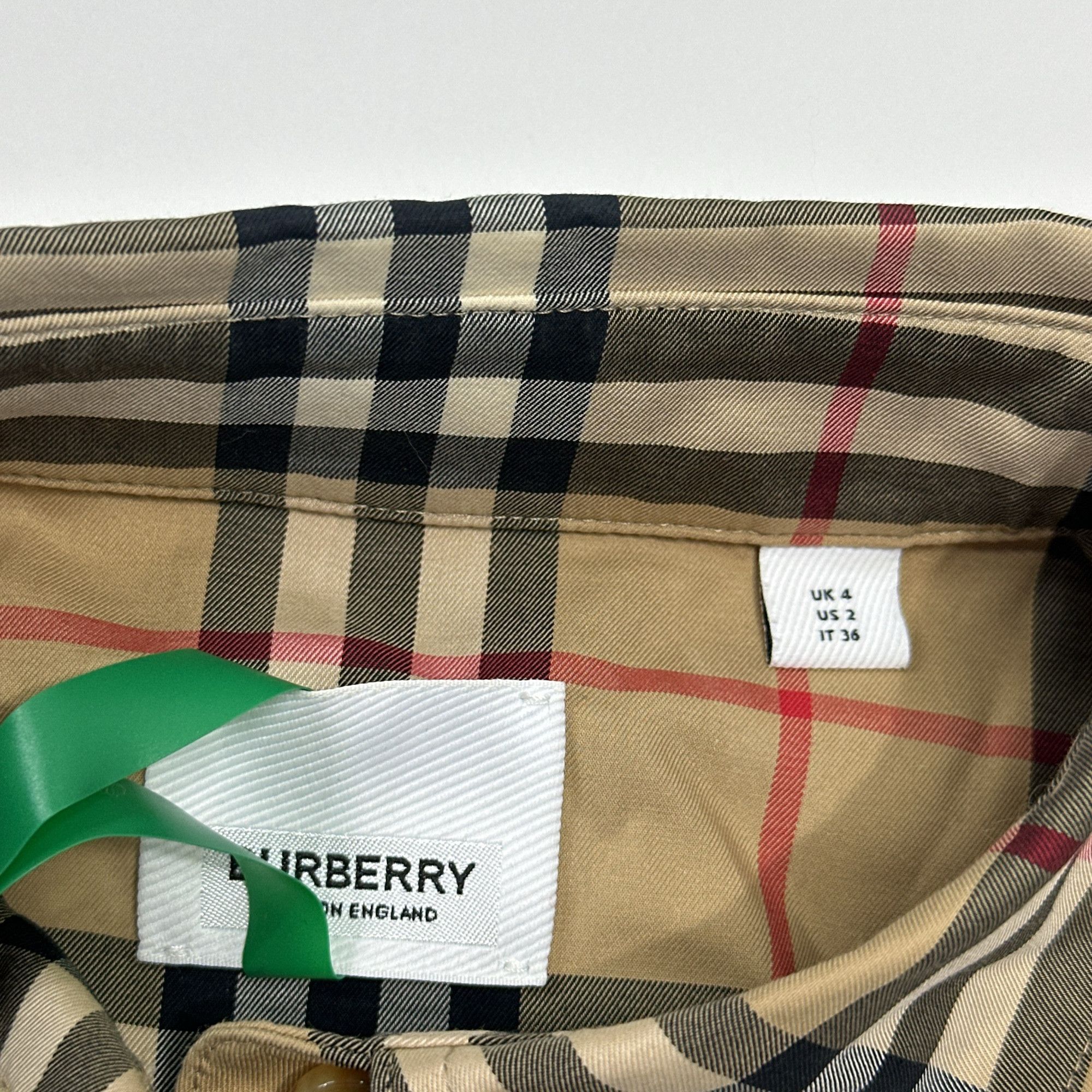 Burberry Burberry Classic Check Button Up Shirt Size US 2 Size XS / US 0-2 / IT 36-38 - 3 Thumbnail