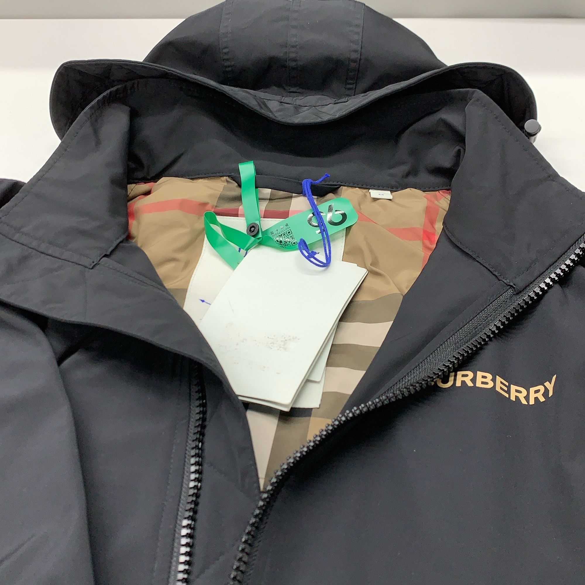 Burberry Burberry Logo Hooded Jacket Size M Size US M / EU 48-50 / 2 - 7 Thumbnail