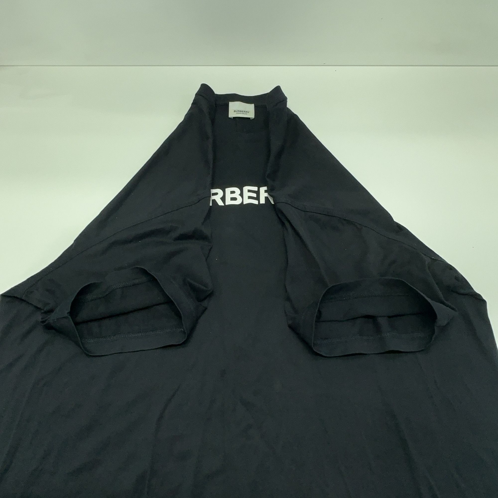 Burberry Burberry Logo Short Sleeve T-Shirt Size M Size US M / EU 48-50 / 2 - 8 Thumbnail