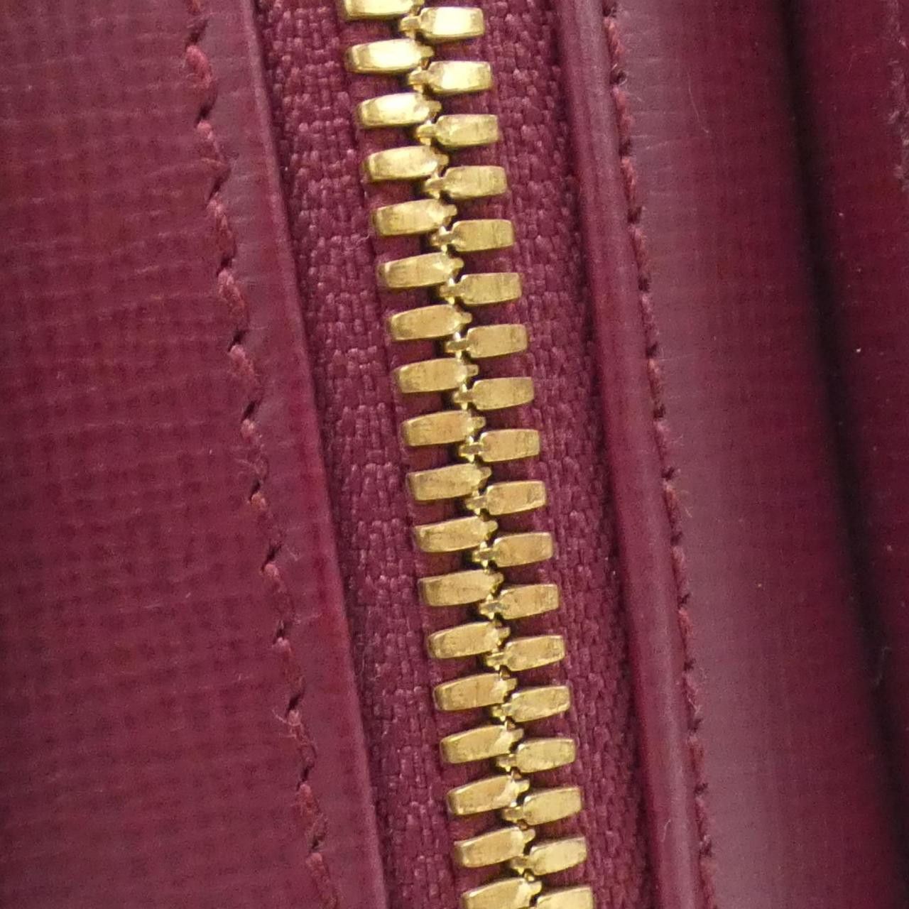 Cartier Cartier Cartier Leather Shoulder Bag Leather Handbag DUTY FREE for USA Size ONE SIZE - 7 Thumbnail