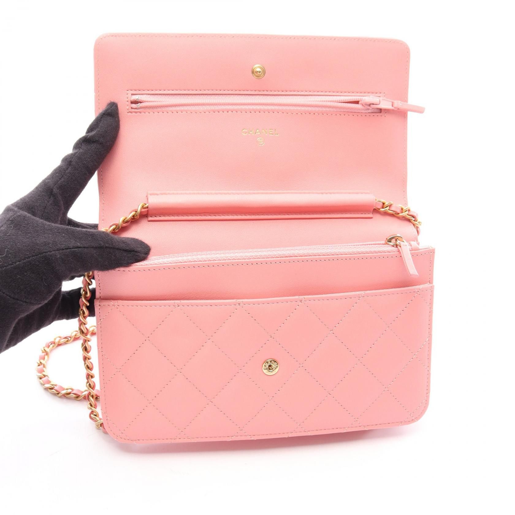 Chanel Chanel CHANEL Matelasse Lambskin Shoulder Bag Leather Shoulder Bag DUTY FREE for USA Size ONE SIZE - 4 Thumbnail