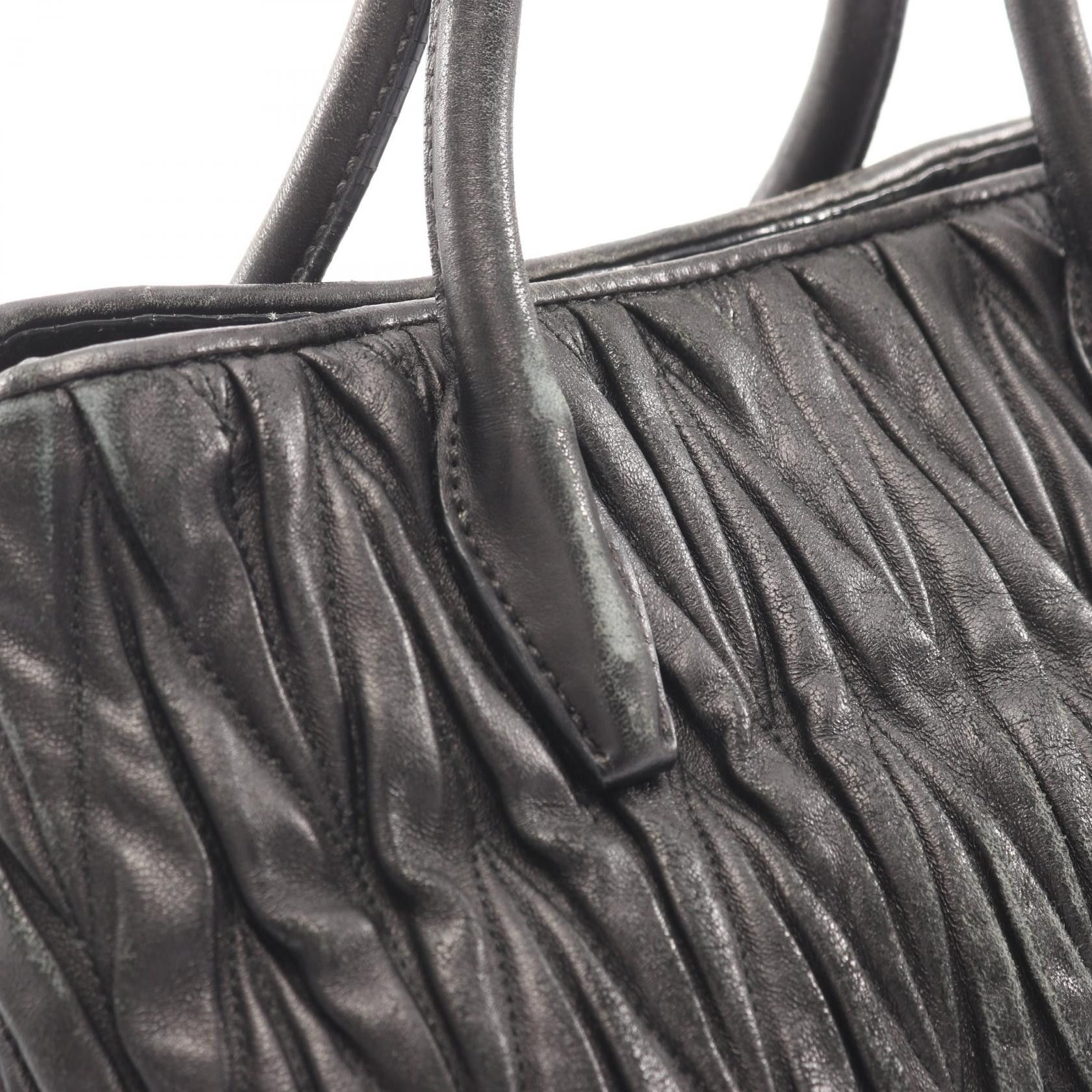 Miu Miu Miu Miu Miu Miu Matelassé Leather 2way Handbag Leather Handbag DUTY FREE for USA Size ONE SIZE - 8 Thumbnail