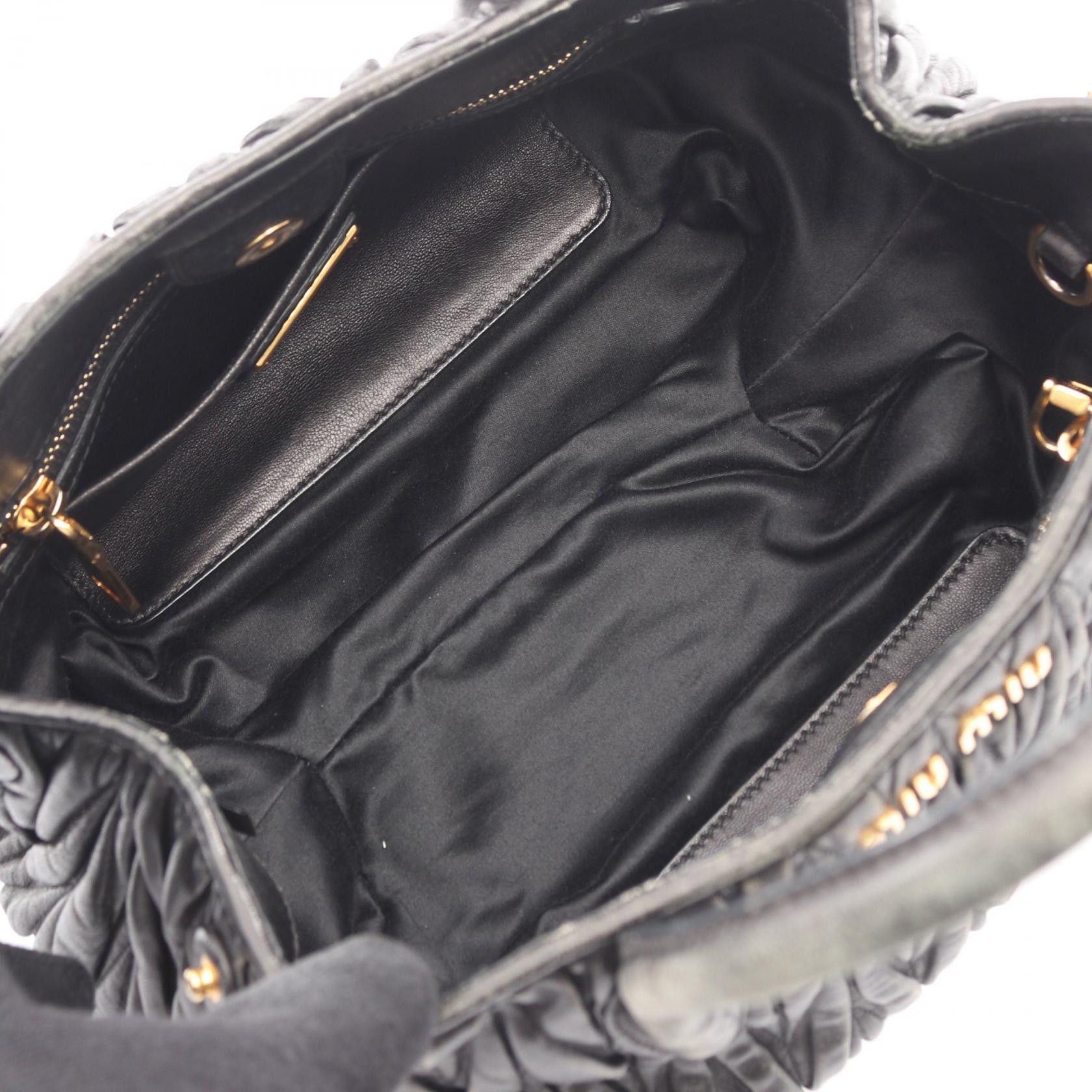 Miu Miu Miu Miu Miu Miu Matelassé Leather 2way Handbag Leather Handbag DUTY FREE for USA Size ONE SIZE - 3 Thumbnail