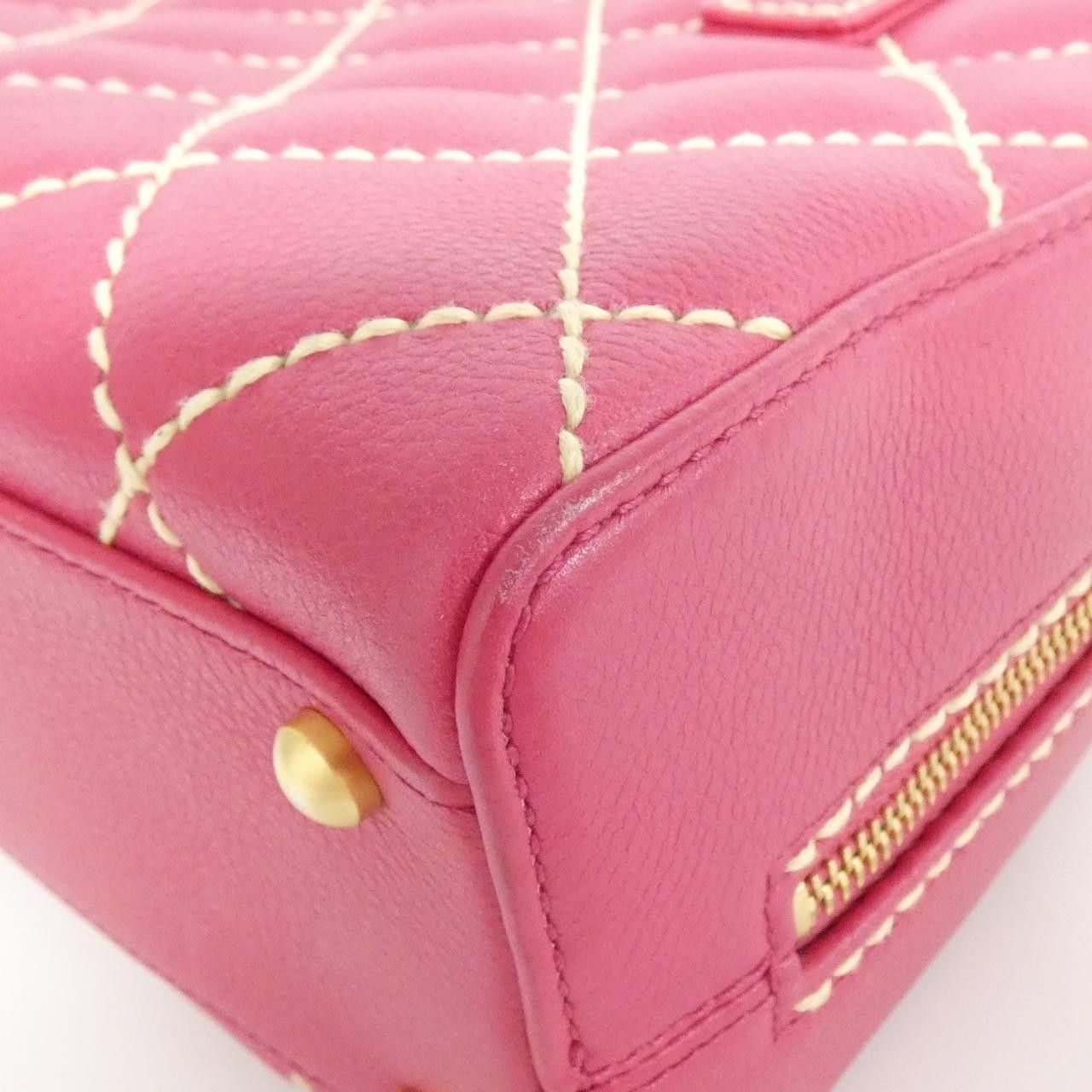 Chanel Chanel Chanel Wild Stitch Calf Handbag Leather Handbag 20666 DUTY FREE for USA Size ONE SIZE - 3 Thumbnail