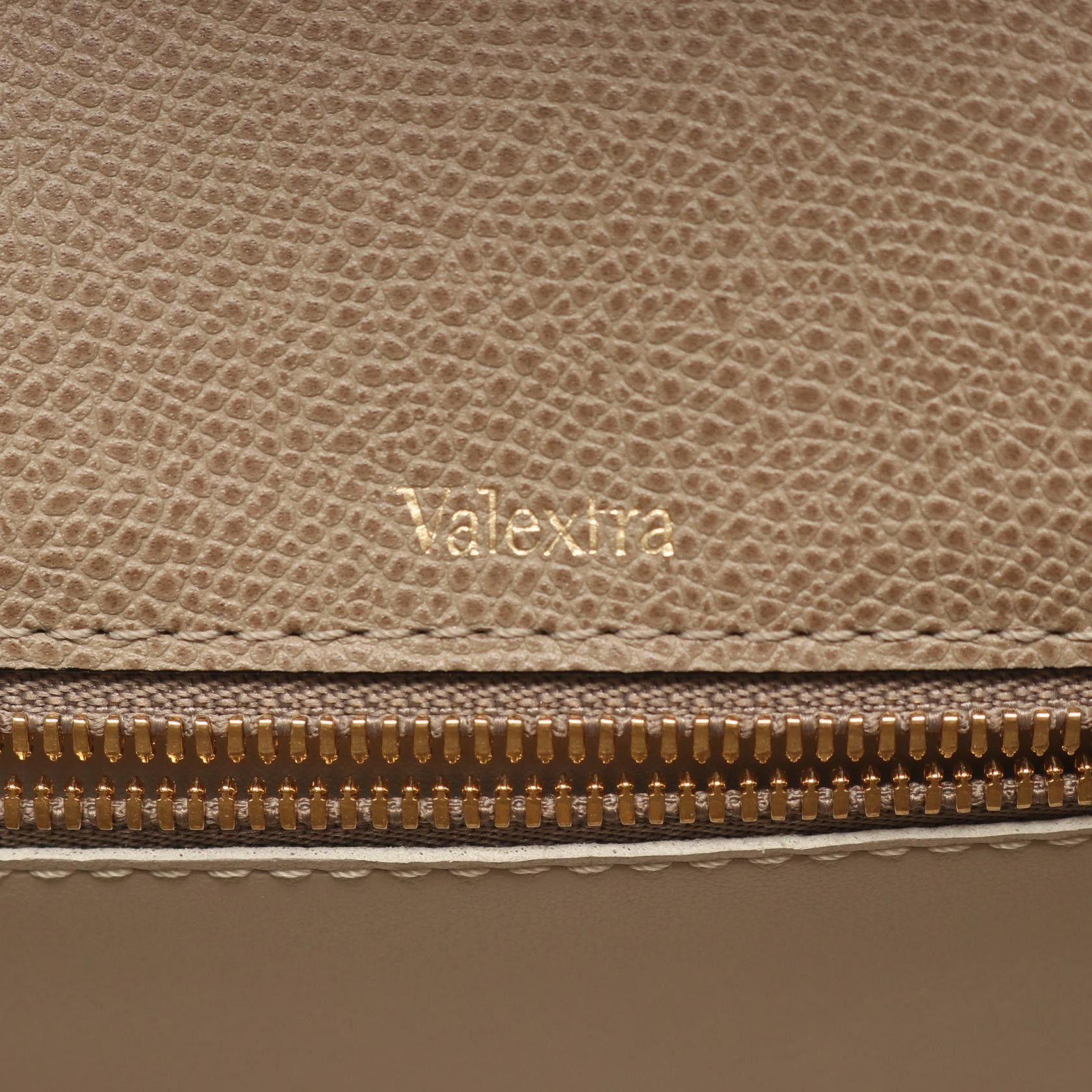 Valextra Valextra Valextra Iside medium 2way leather handbag Leather Handbag WBES0056028LOC99MO DUTY FREE for USA Size ONE SIZE - 4 Thumbnail