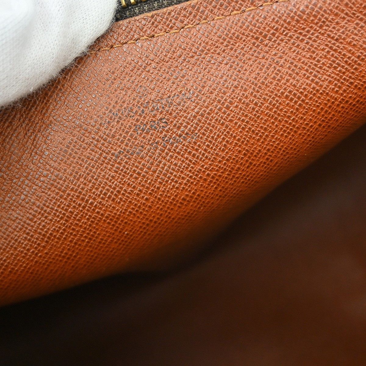 Louis Vuitton Louis Vuitton Papillon Handbag Monogram Canvas Size ONE SIZE - 4 Thumbnail