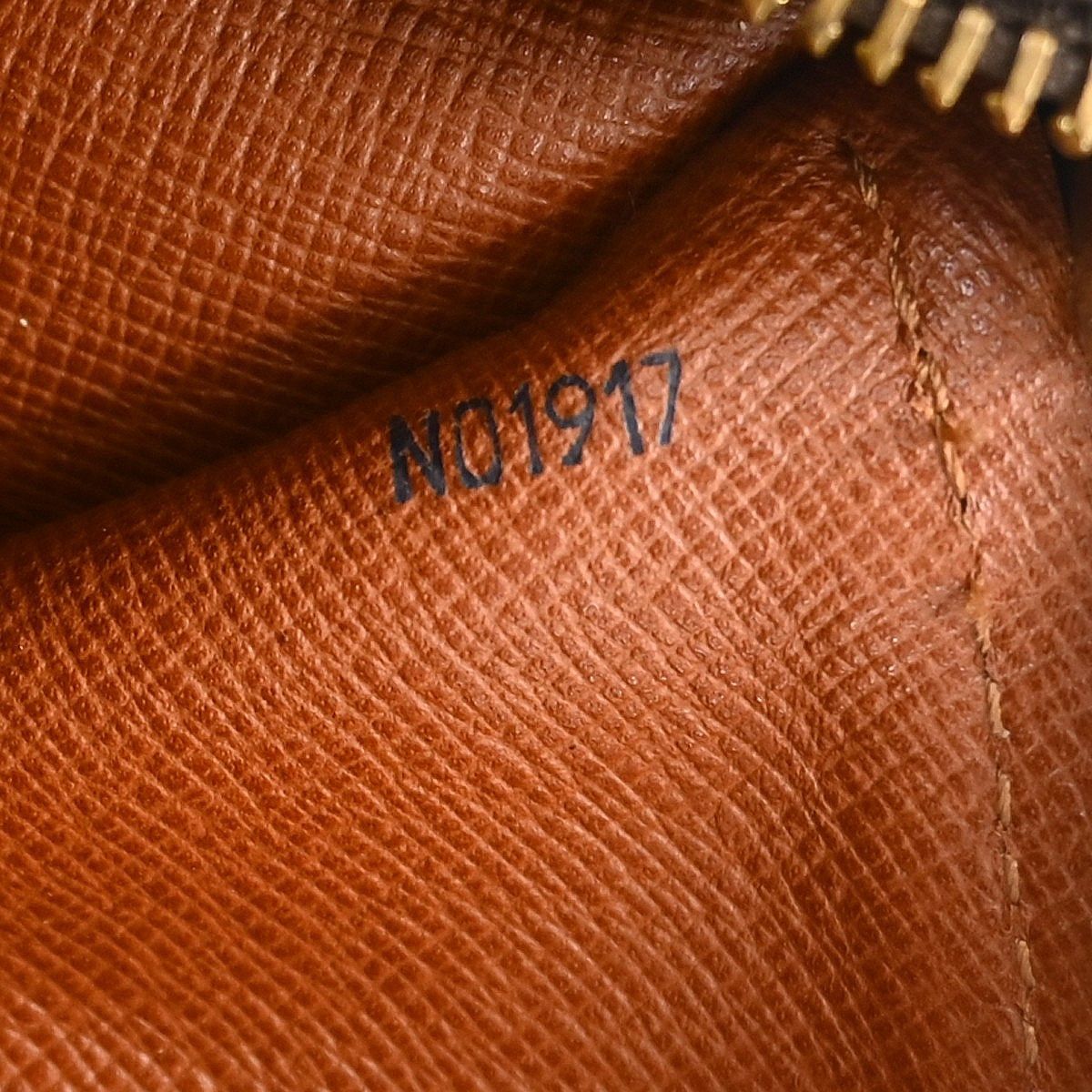 Louis Vuitton Louis Vuitton Papillon Handbag Monogram Canvas Size ONE SIZE - 5 Thumbnail