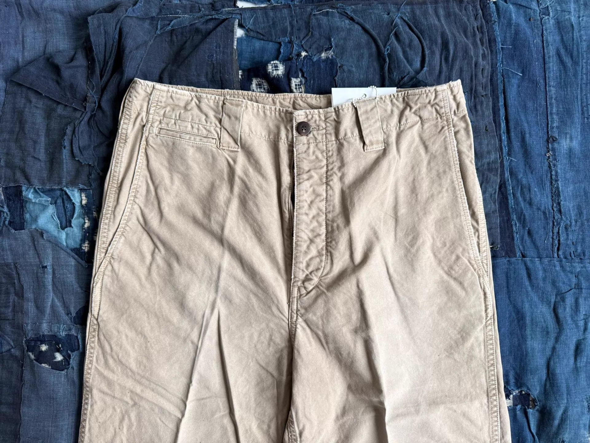 Visvim Wide Chino Pants in Beige Size US 34 / EU 50 - 4 Thumbnail