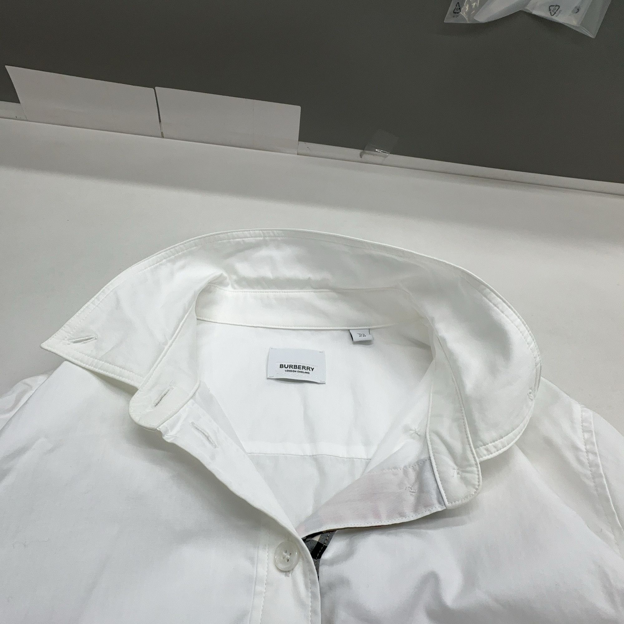 Burberry Burberry Check Detail Button Up Size IT 42 Size M / US 6-8 / IT 42-44 - 5 Thumbnail