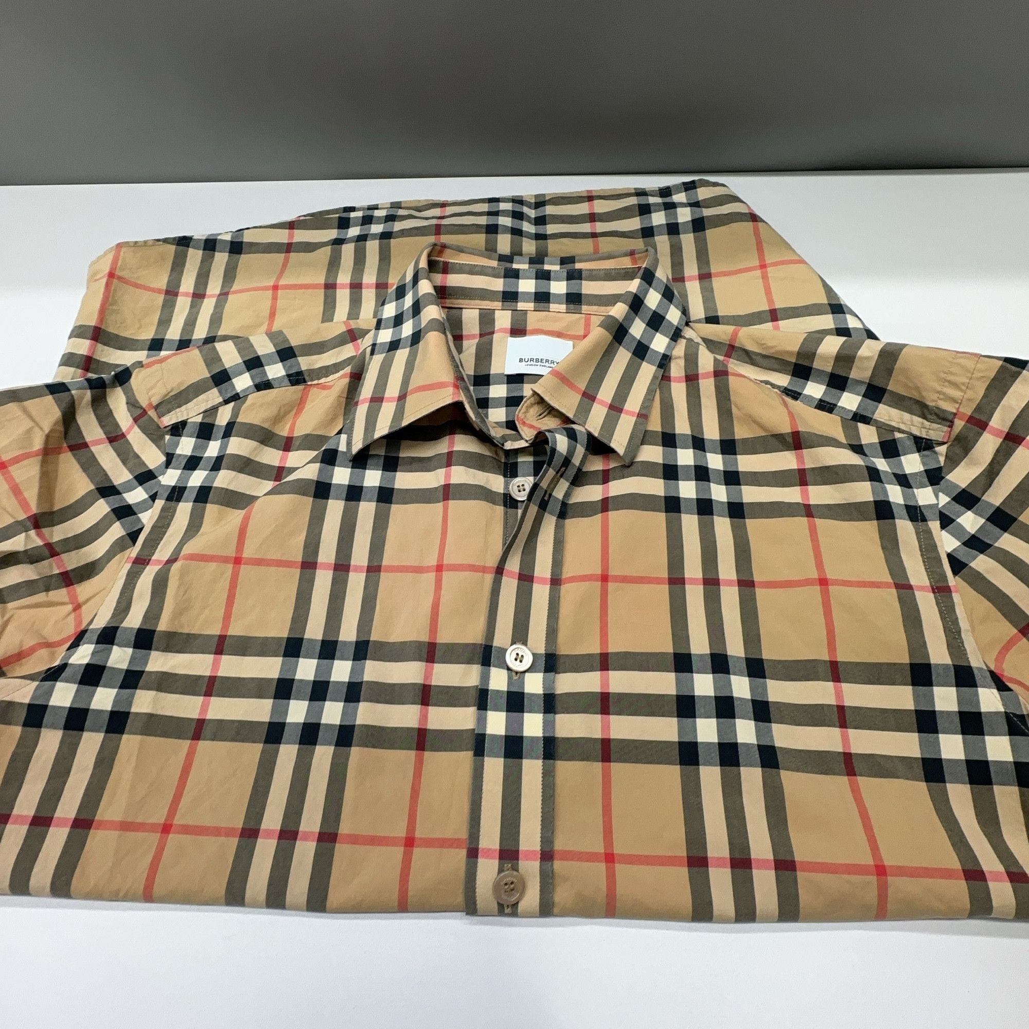 Burberry Burberry Check Short Sleeve Button Up Shirt Size M Size US M / EU 48-50 / 2 - 5 Thumbnail