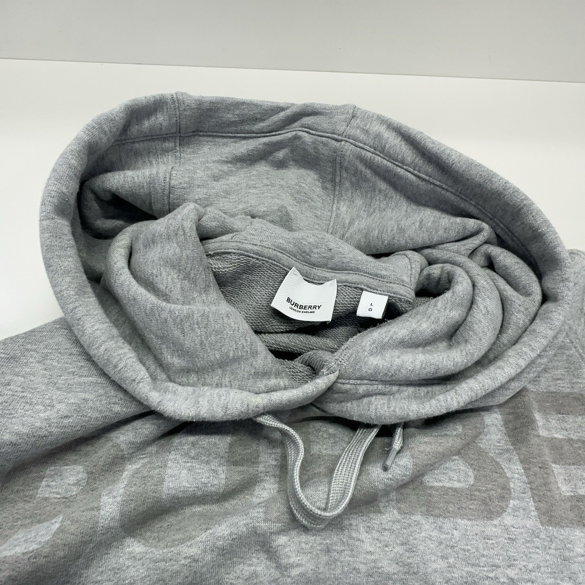 Burberry Burberry Horseferry Print Hoodie Size L Size US L / EU 52-54 / 3 - 5 Thumbnail