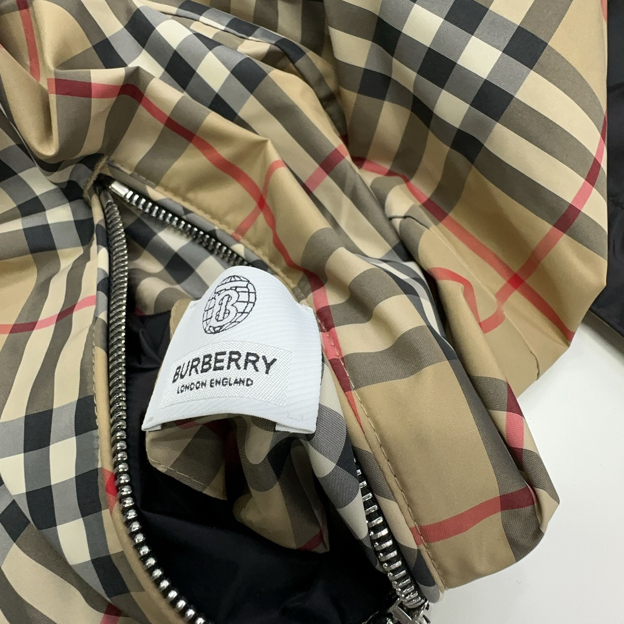 Burberry Burberry Reversible Check Hooded Jacket Size L Size US L / EU 52-54 / 3 - 6 Thumbnail