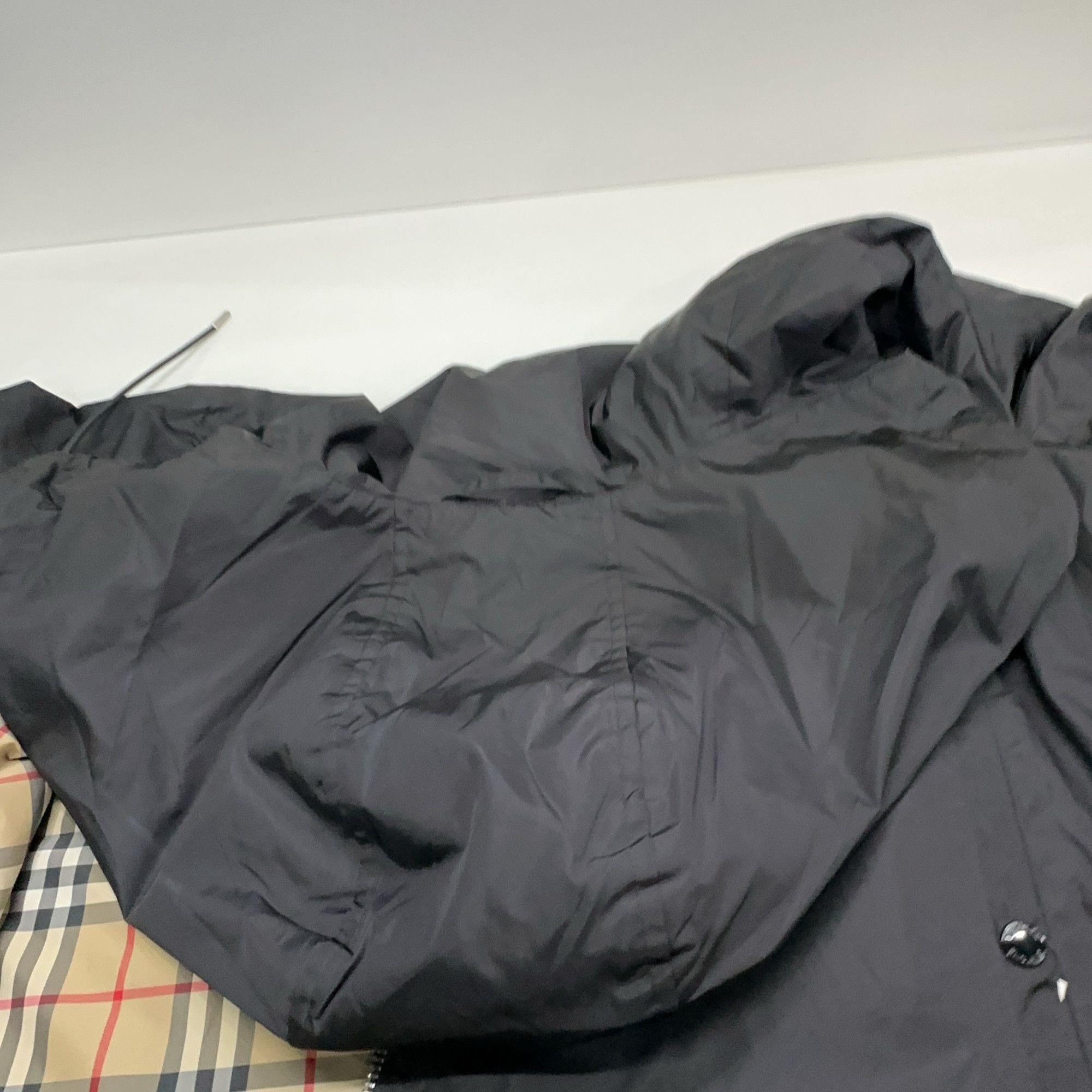 Burberry Burberry Reversible Check Hooded Jacket Size L Size US L / EU 52-54 / 3 - 10 Thumbnail