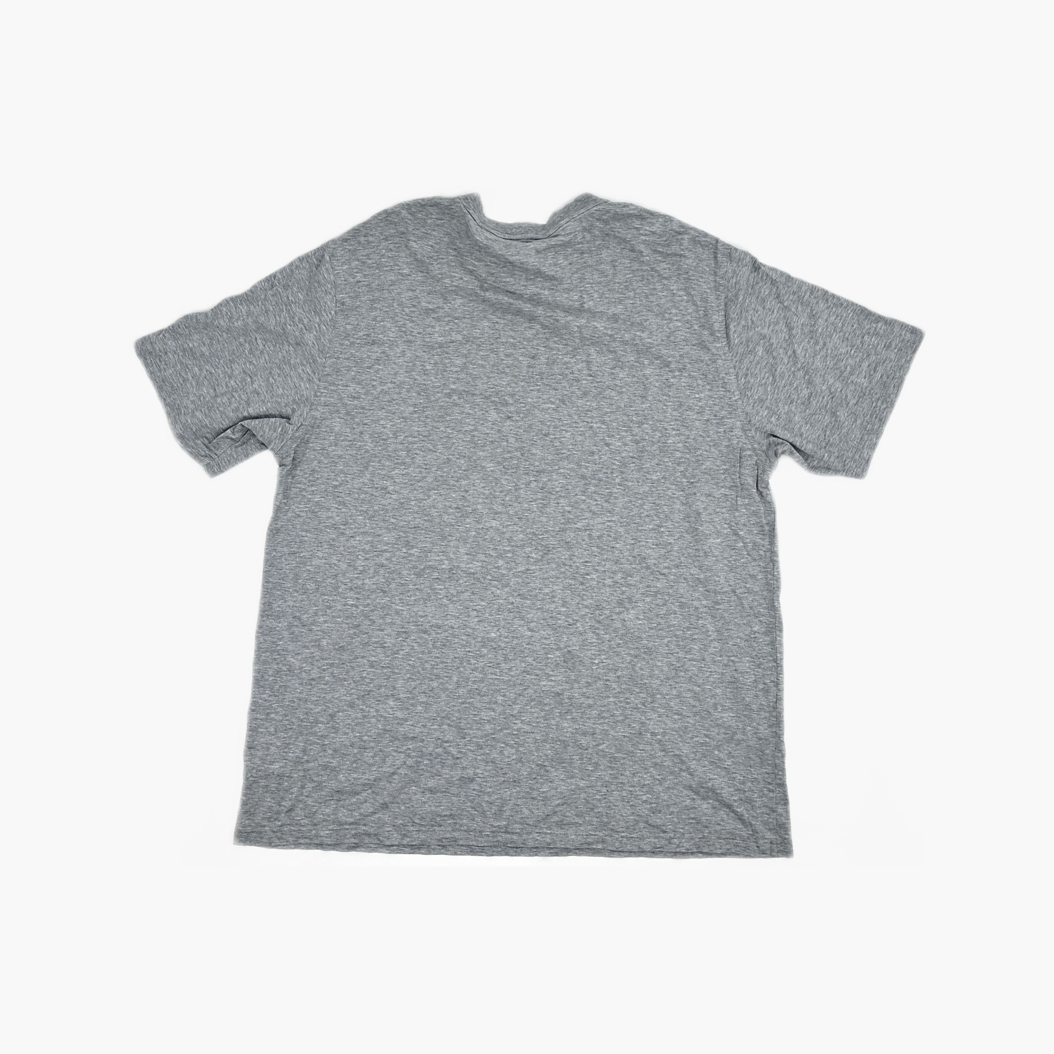 Burberry Burberry Logo Print T-Shirt Gray Size XL Size US XL / EU 56 / 4 - 2 Thumbnail