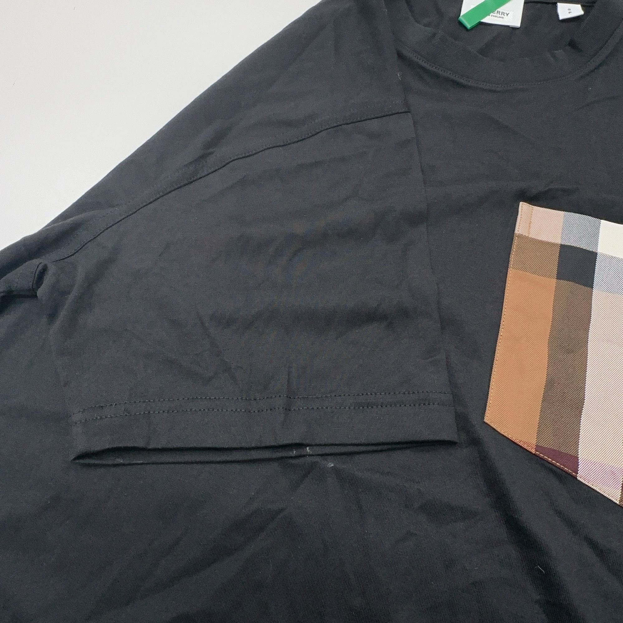 Burberry Burberry Vintage Check Pocket T-Shirt Size S Size S / US 4 / IT 40 - 8 Thumbnail