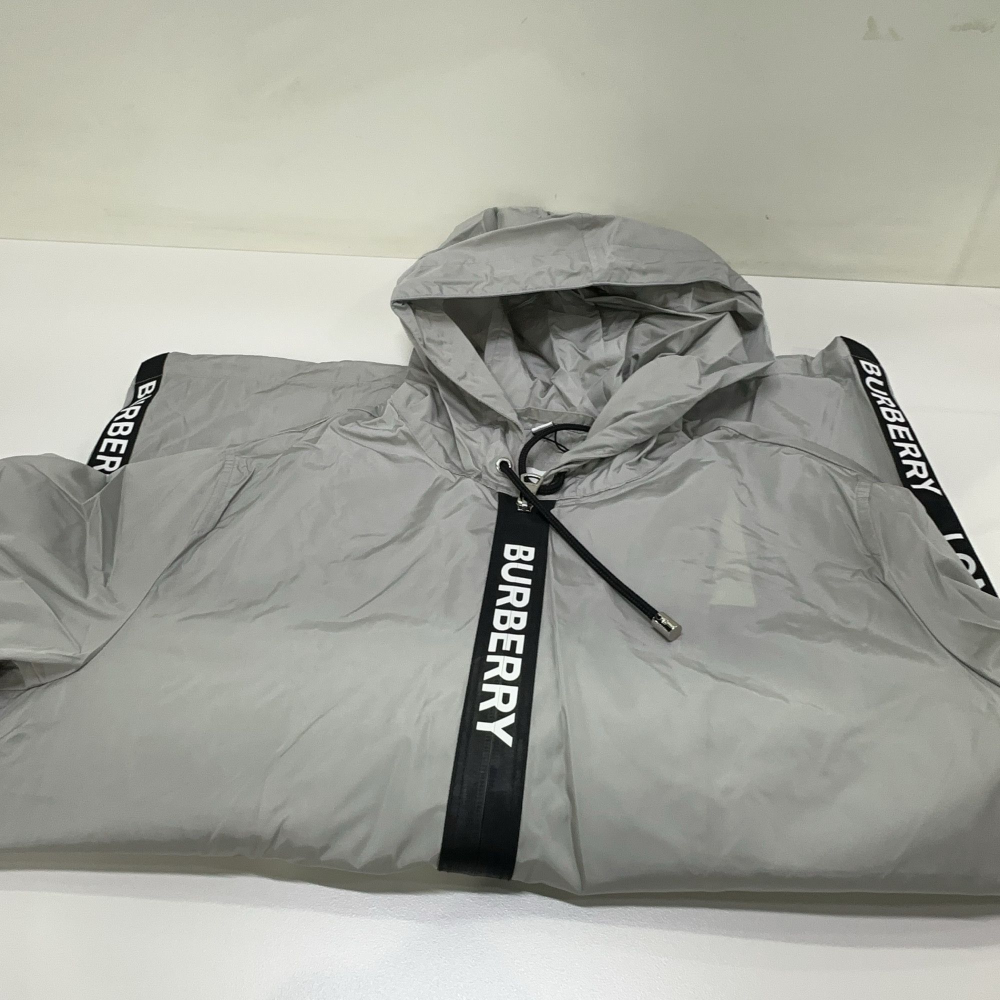 Burberry Burberry Logo Hooded Jacket Size US 6 Size S / US 4 / IT 40 - 7 Thumbnail