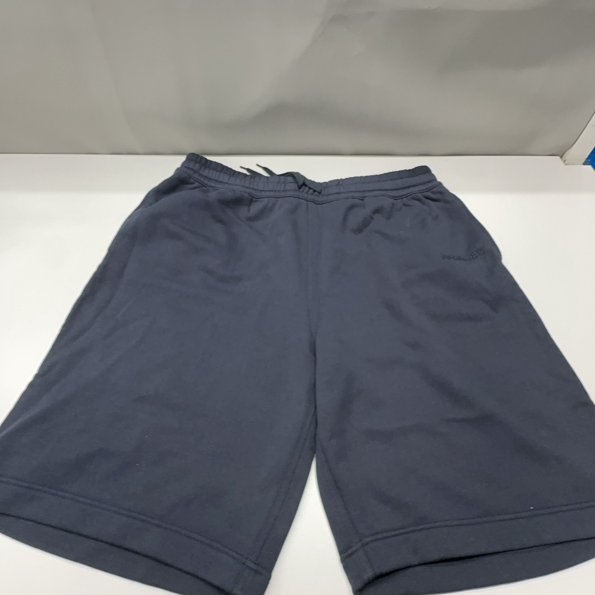 Burberry Burberry Logo Embroidered Shorts Size L Size US 34 / EU 50 - 6 Thumbnail