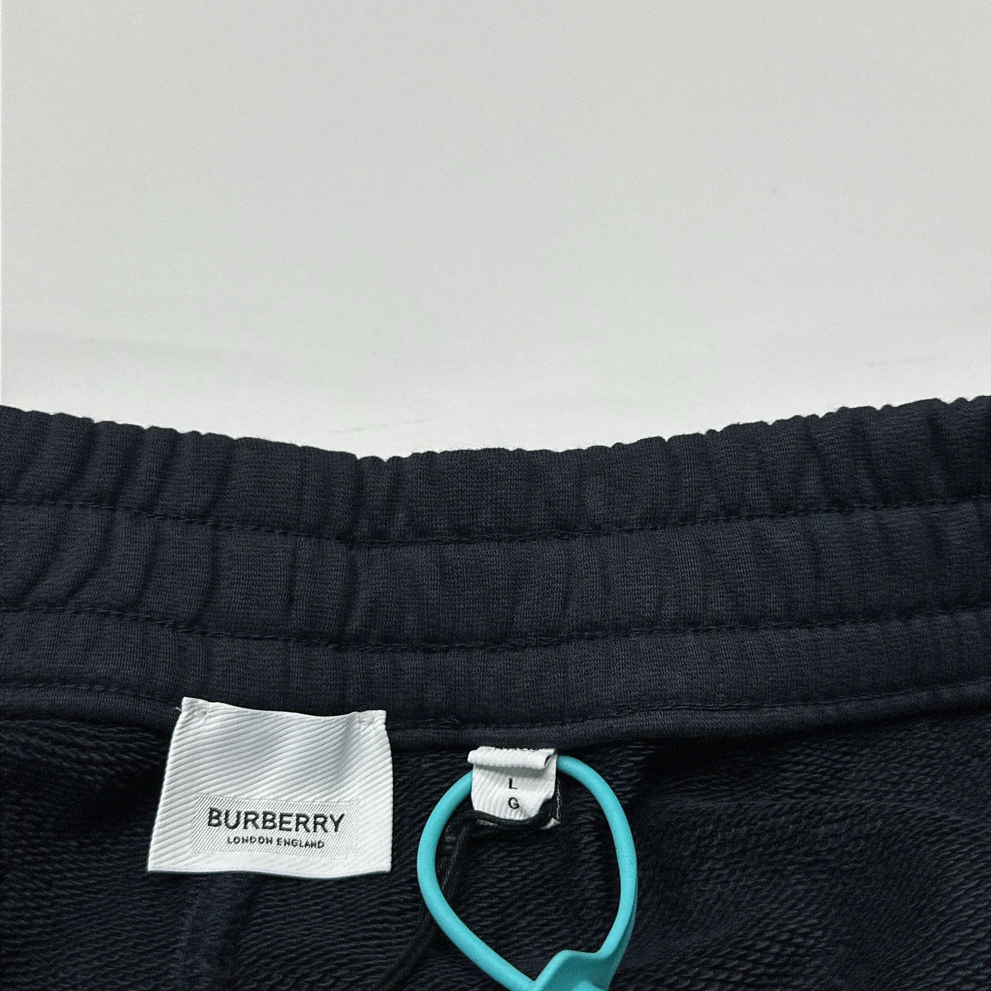 Burberry Burberry Logo Embroidered Shorts Size L Size US 34 / EU 50 - 3 Thumbnail