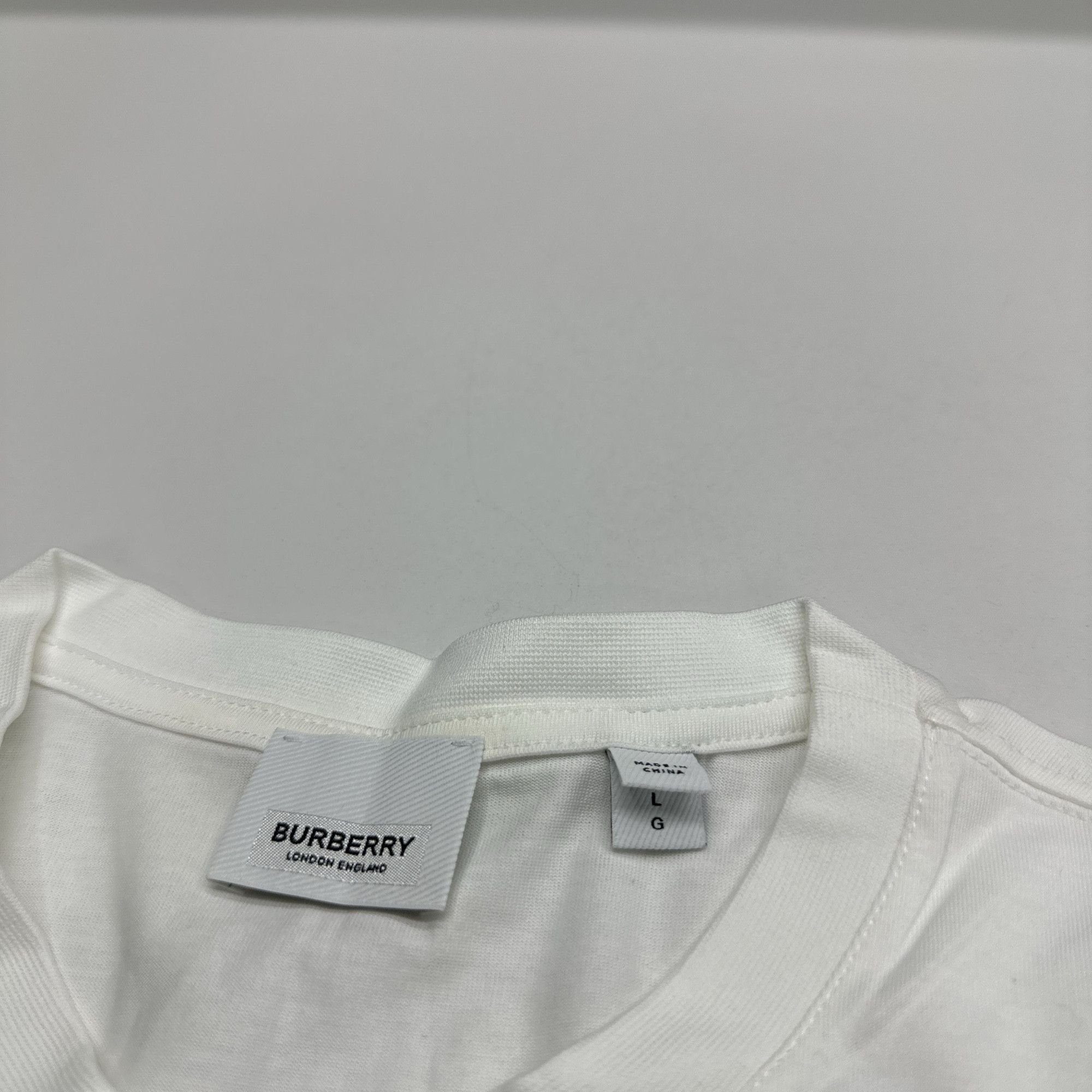 Burberry Burberry Check Pocket Short Sleeve T-Shirt Size L Size L / US 10 / IT 46 - 3 Thumbnail