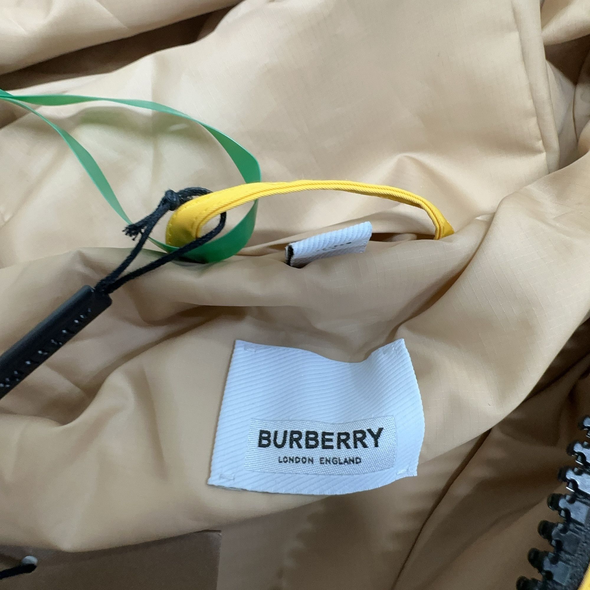 Burberry Burberry Colorblock Globe Logo Jacket Size S Size US S / EU 44-46 / 1 - 3 Thumbnail