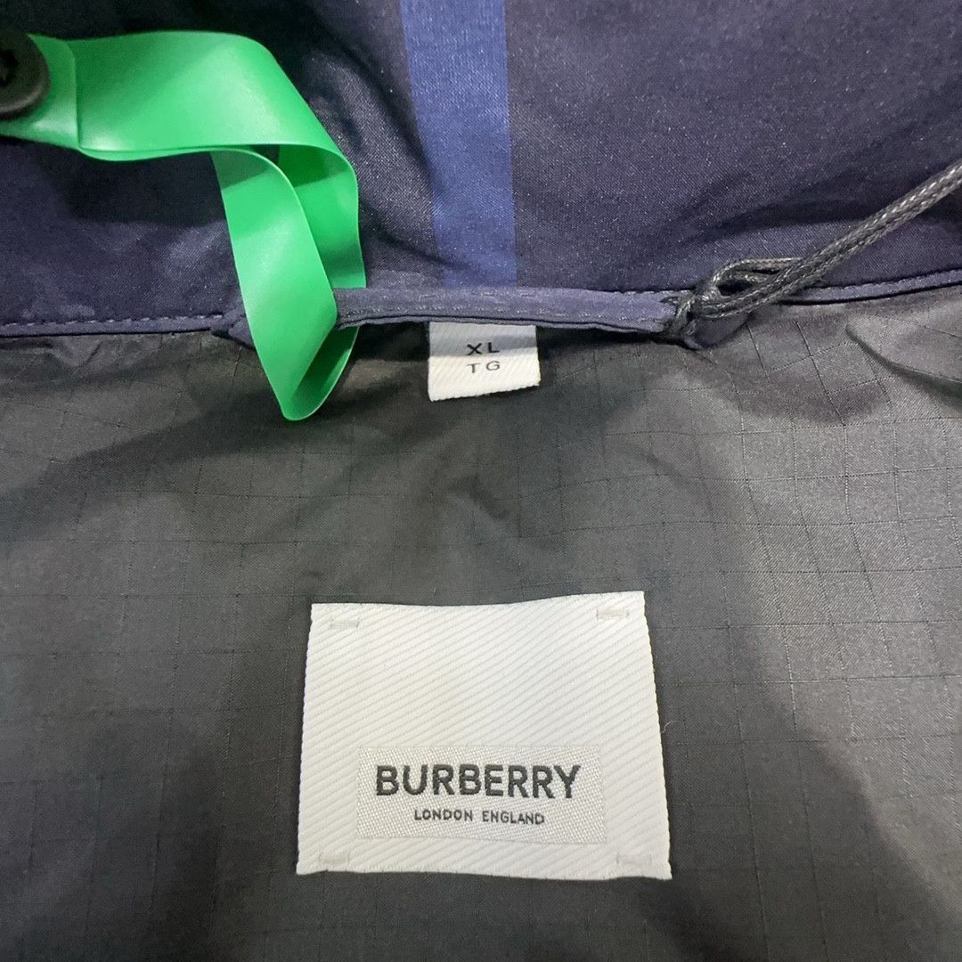 Burberry Burberry Larrick Check Down Jacket Size XL Size US XL / EU 56 / 4 - 3 Thumbnail