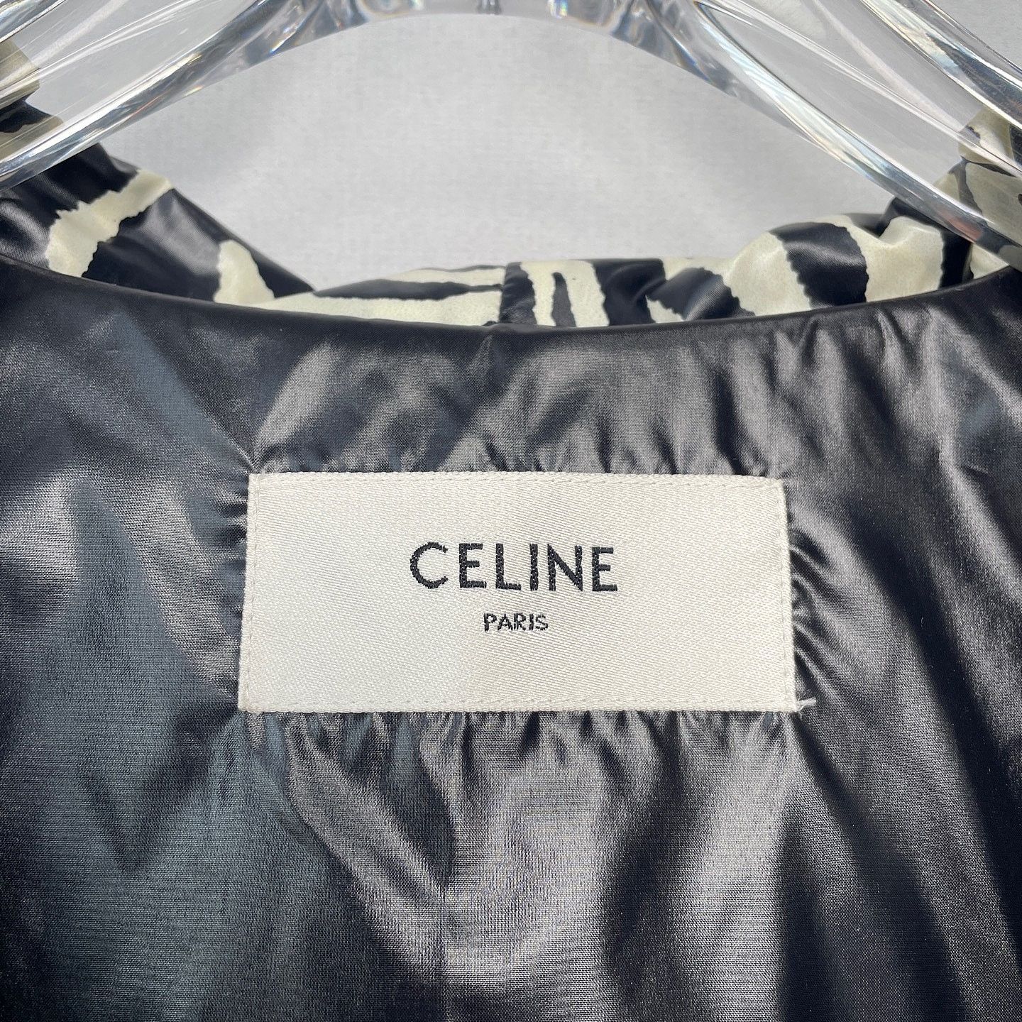 Celine Celine Tiger Print Zip Jacket Size 44 Size US S / EU 44-46 / 1 - 3 Thumbnail