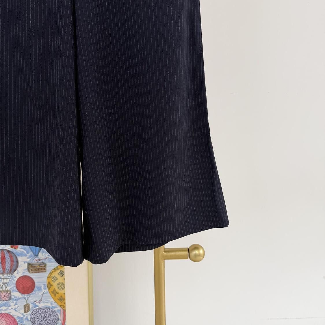 Celine CELINE Pinstripe Wool Cropped Pants Size 38 Size 27" / US 4 / IT 40 - 6 Thumbnail