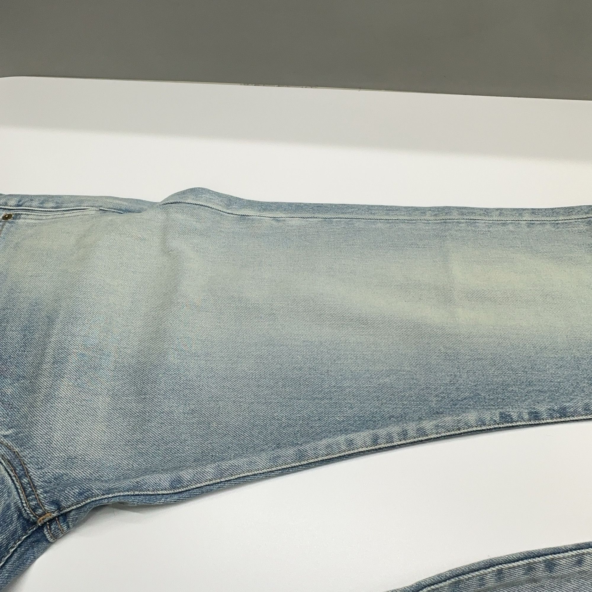 Saint Laurent Paris Saint Laurent Light Wash Denim Jeans Size 30 Size US 30 / EU 46 - 9 Thumbnail