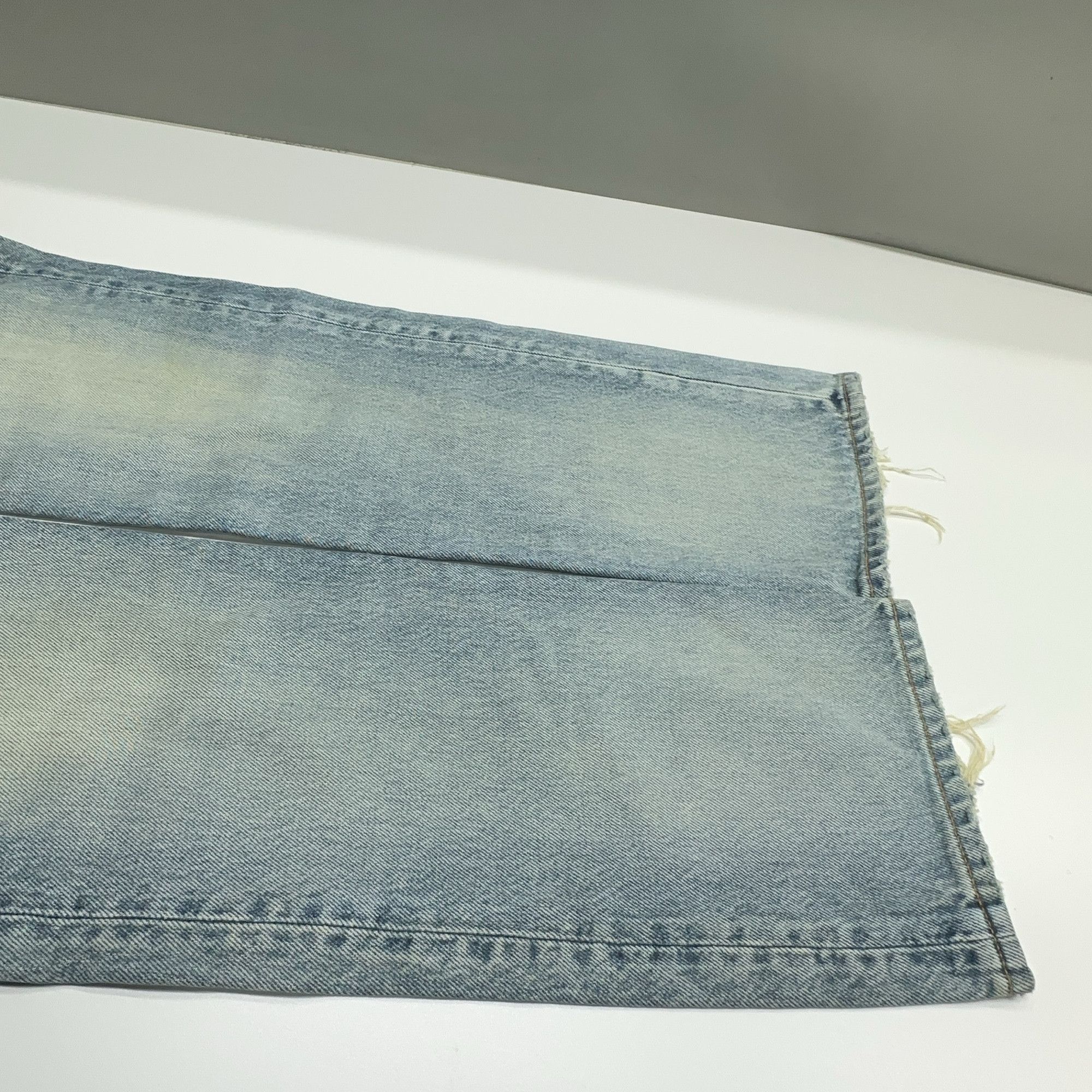 Saint Laurent Paris Saint Laurent Distressed Denim Jeans Size 33 Size US 33 - 11 Thumbnail