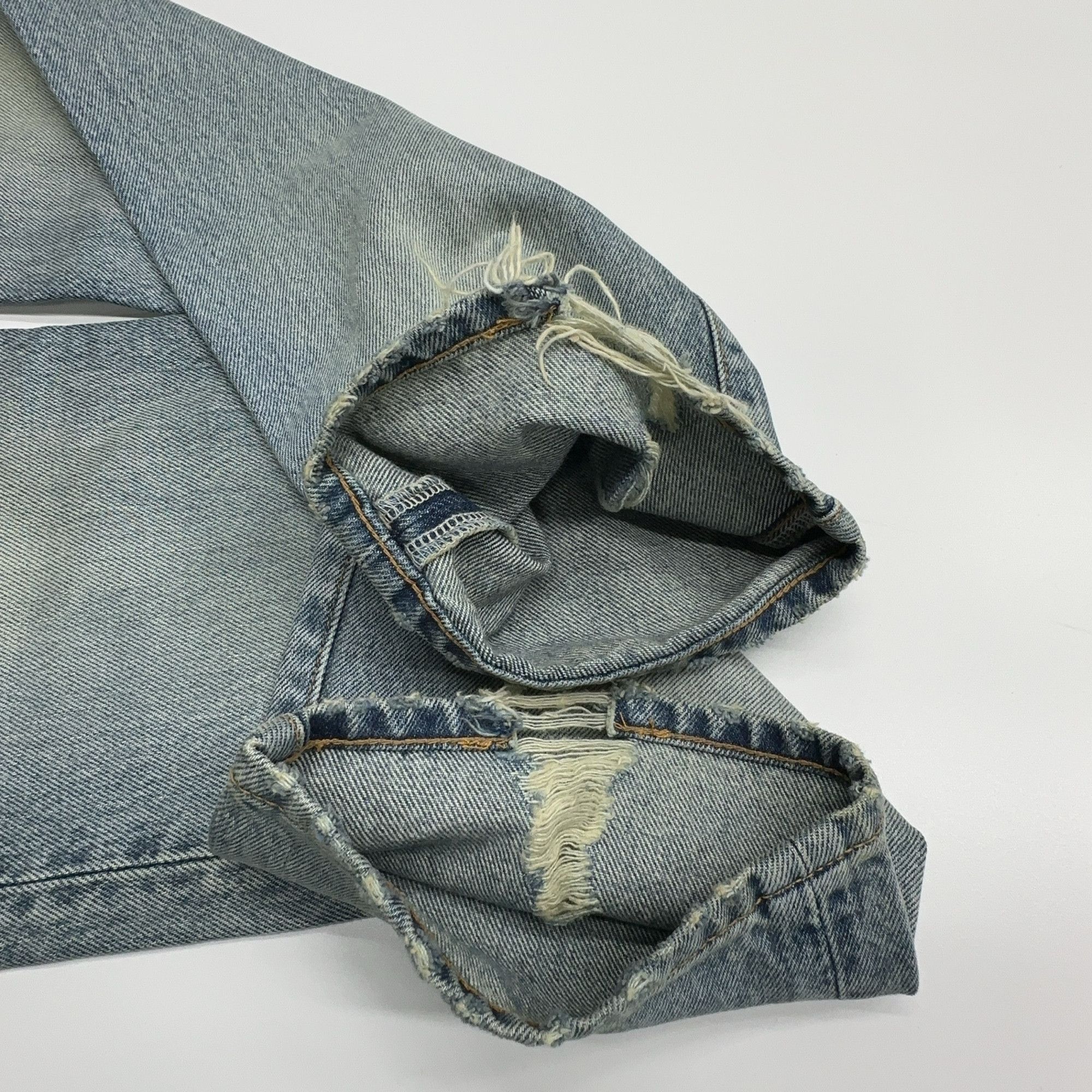 Saint Laurent Paris Saint Laurent Distressed Denim Jeans Size 33 Size US 33 - 12 Thumbnail