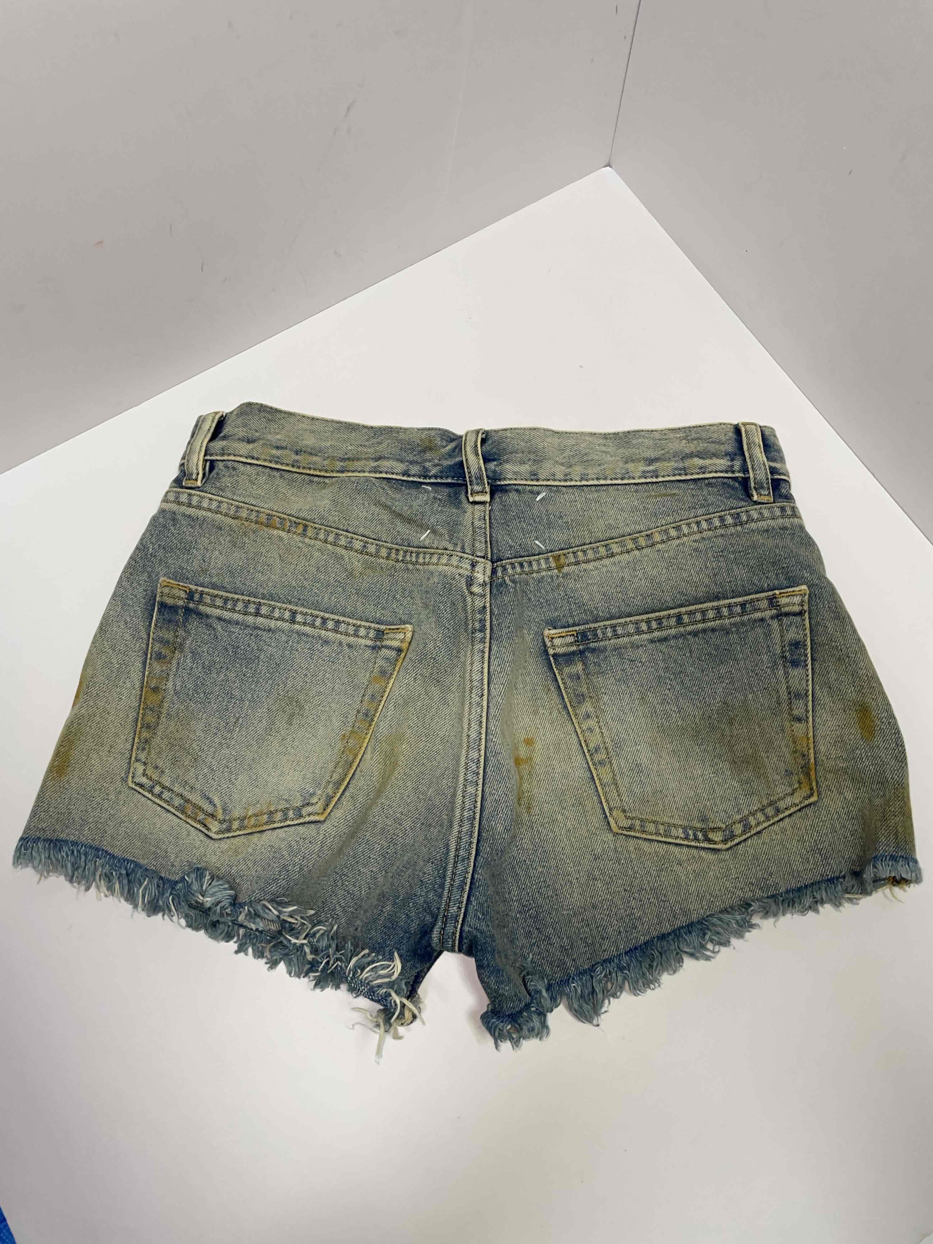 Maison Margiela Maison Margiela Distressed Denim Shorts Size 29 Size 29" - 2 Thumbnail