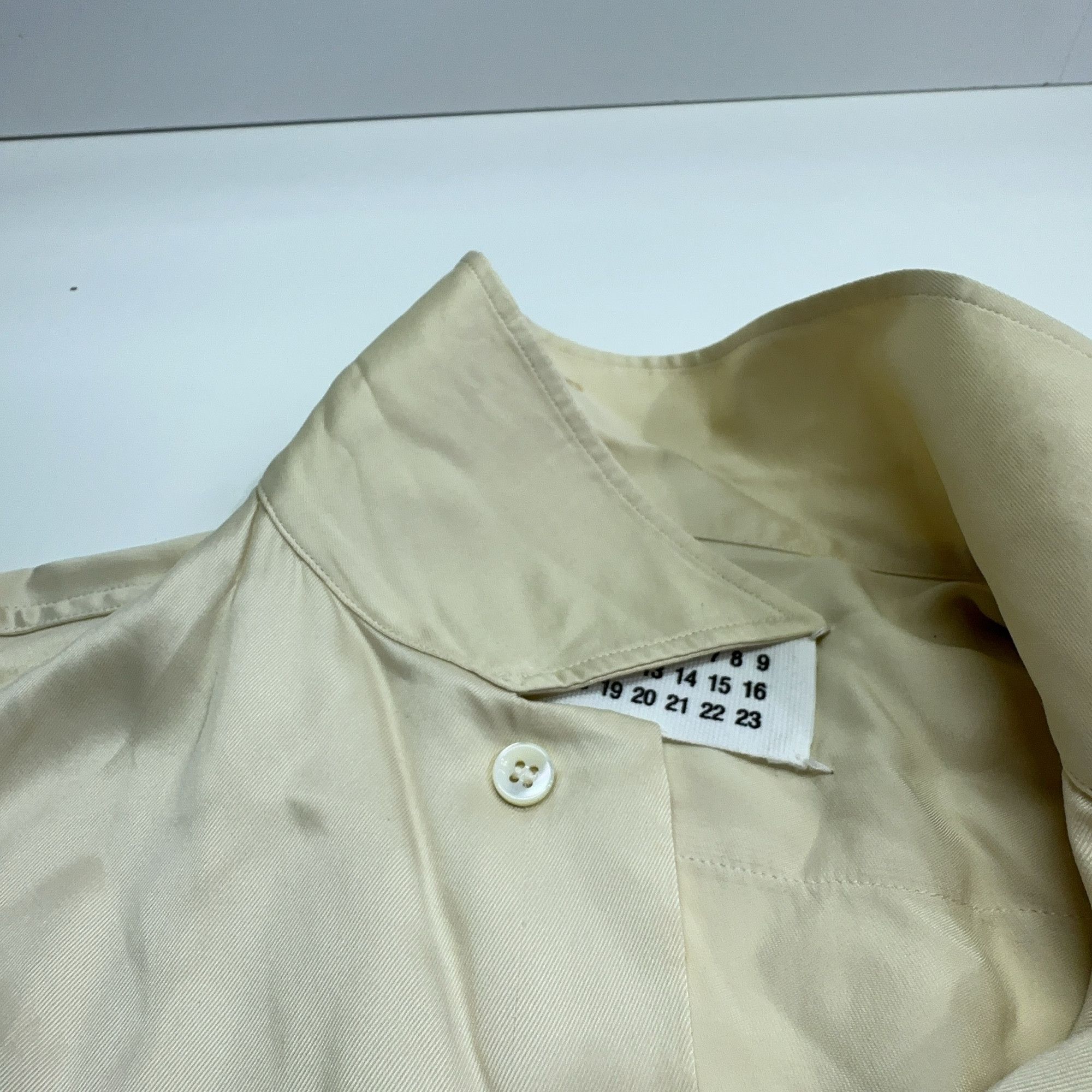Maison Margiela Maison Margiela Beige Button Up Shirt Size 38 Size XS / US 0-2 / IT 36-38 - 17 Thumbnail