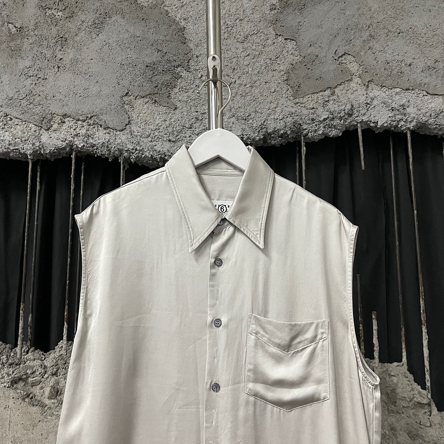 MM6 MM6 Maison Margiela Viscose Sleeveless Shirt Size 36 Size XS / US 0-2 / IT 36-38 - 5 Thumbnail