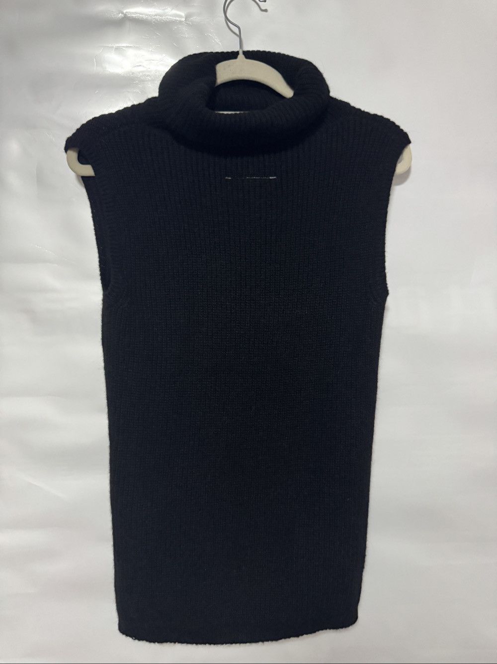 MM6 MM6 Maison Margiela Distressed Knit Sweater Size S Size S / US 4 / IT 40 - 2 Thumbnail