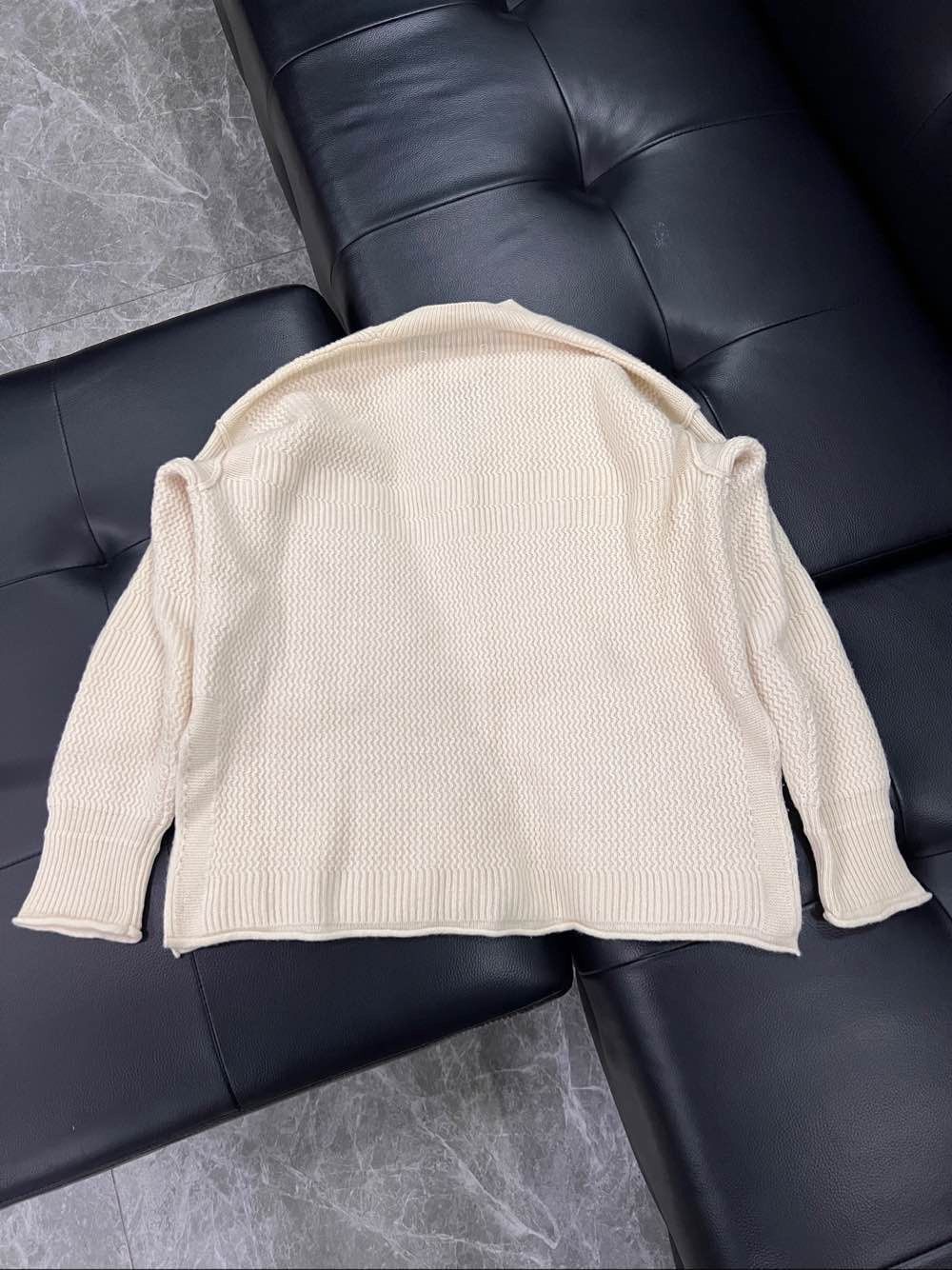 Maison Margiela Maison Margiela White Knit Cardigan Size S Size S / US 4 / IT 40 - 2 Thumbnail