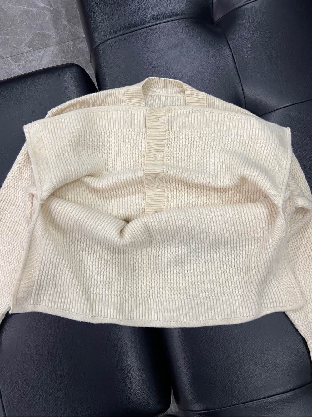 Maison Margiela Maison Margiela White Knit Cardigan Size S Size S / US 4 / IT 40 - 9 Thumbnail