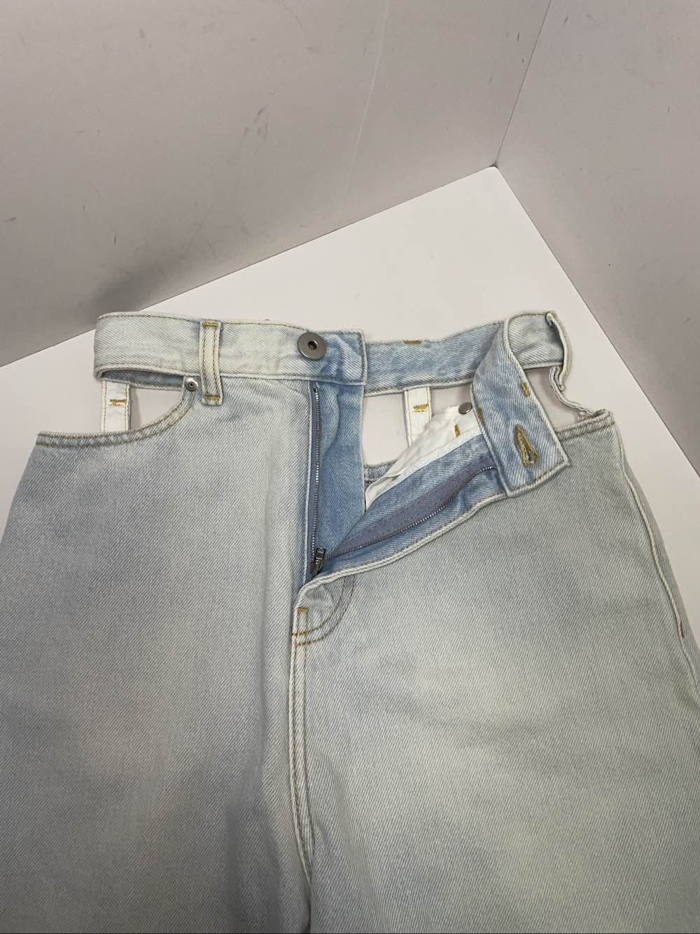 Maison Margiela Maison Margiela Cut-out Jeans Size 38 Size 26" / US 2 / IT 38 - 8 Thumbnail
