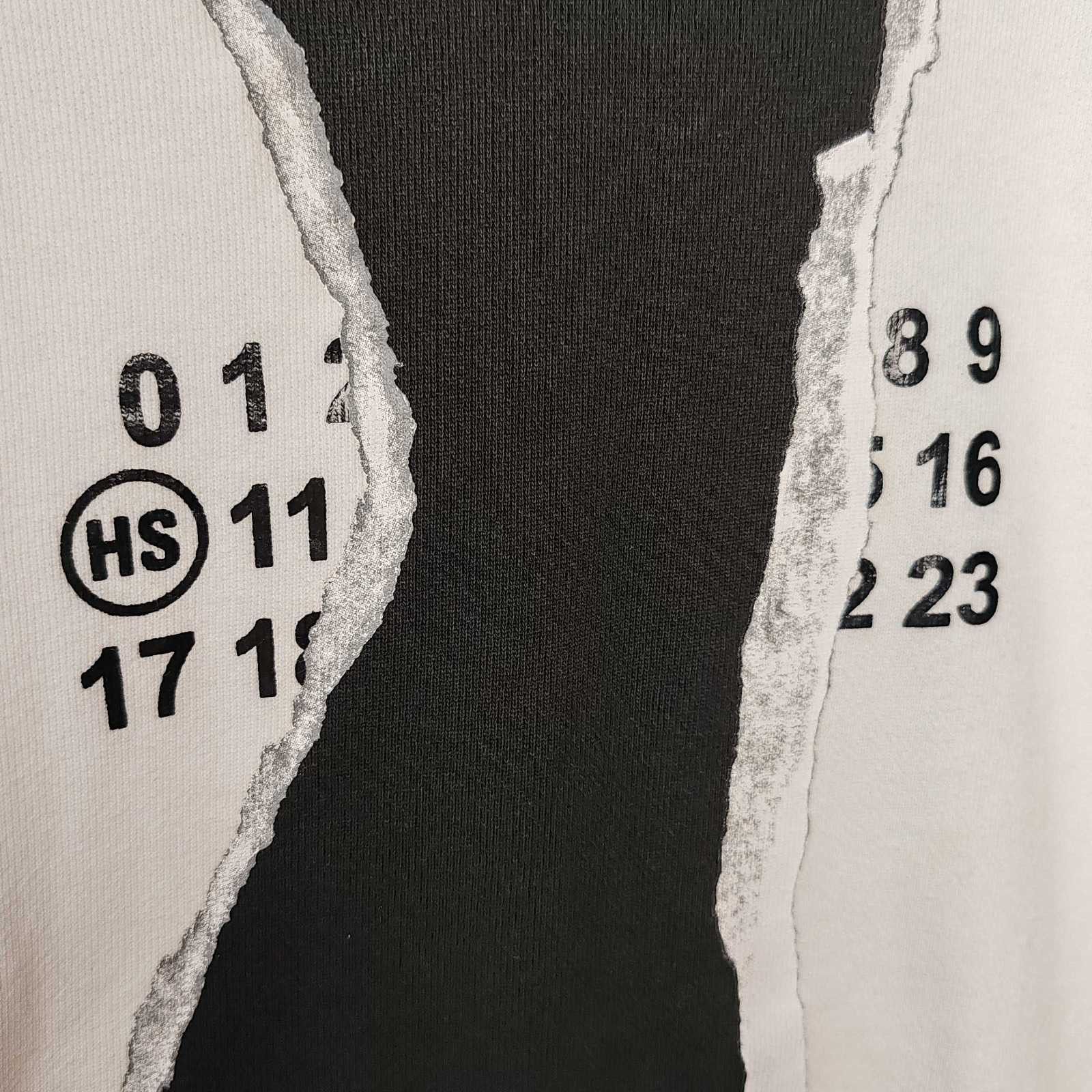 Maison Margiela Maison Margiela Contrast Panel Sweatshirt Size 46 Size US S / EU 44-46 / 1 - 5 Thumbnail