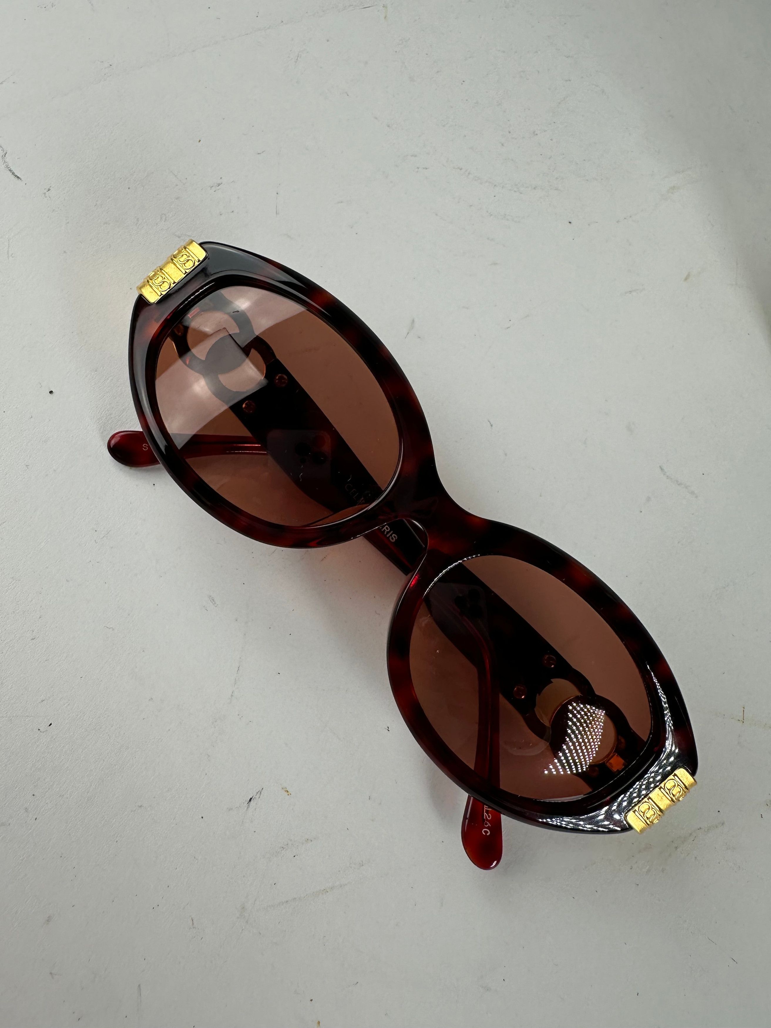Celine Vintage Acetate Sunglasses Dark Tortoiseshell Gold Size ONE SIZE - 12 Thumbnail
