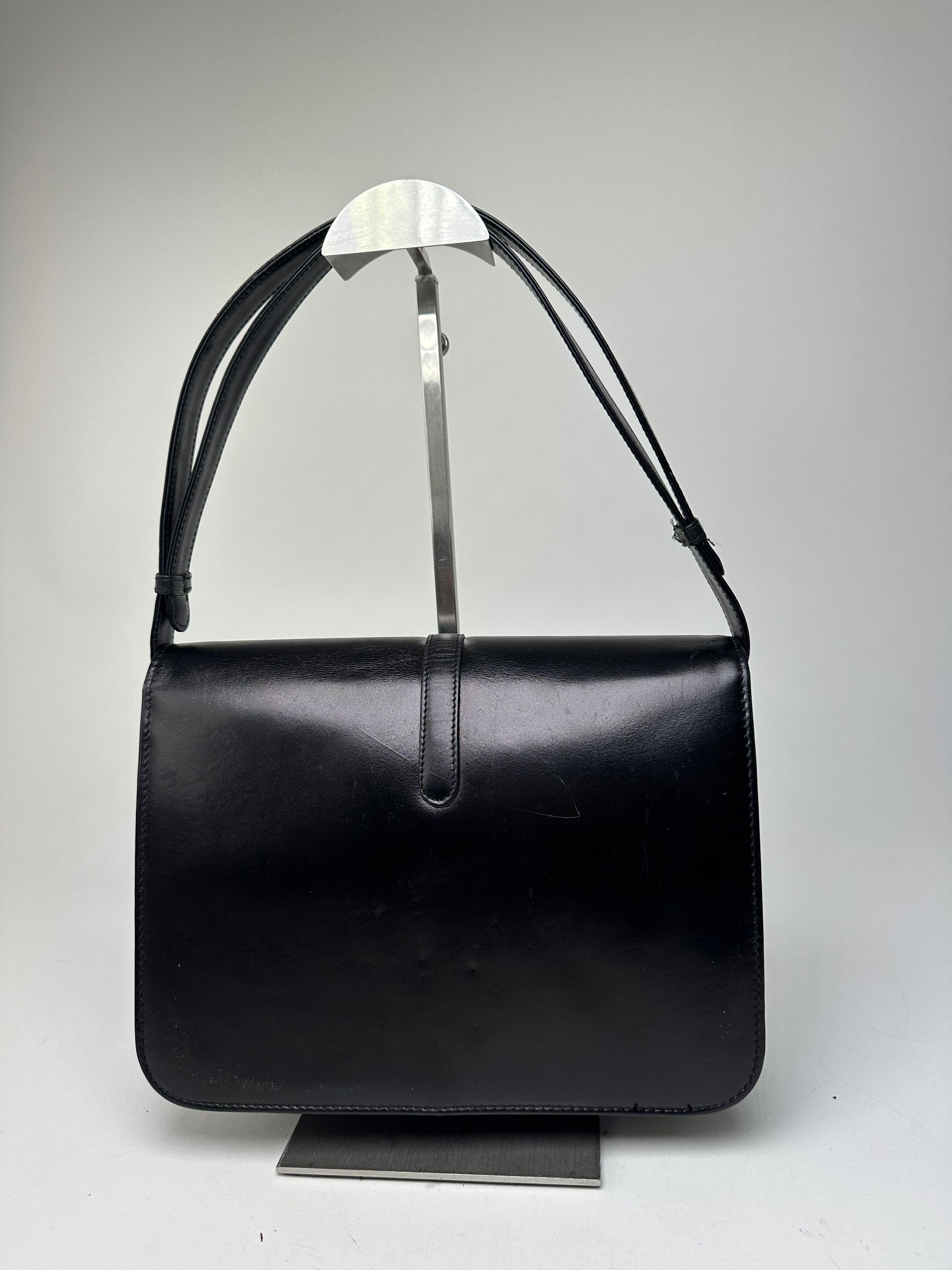 Givenchy Vintage Leather Shoulder Bag Black Gold Size ONE SIZE - 2 Thumbnail