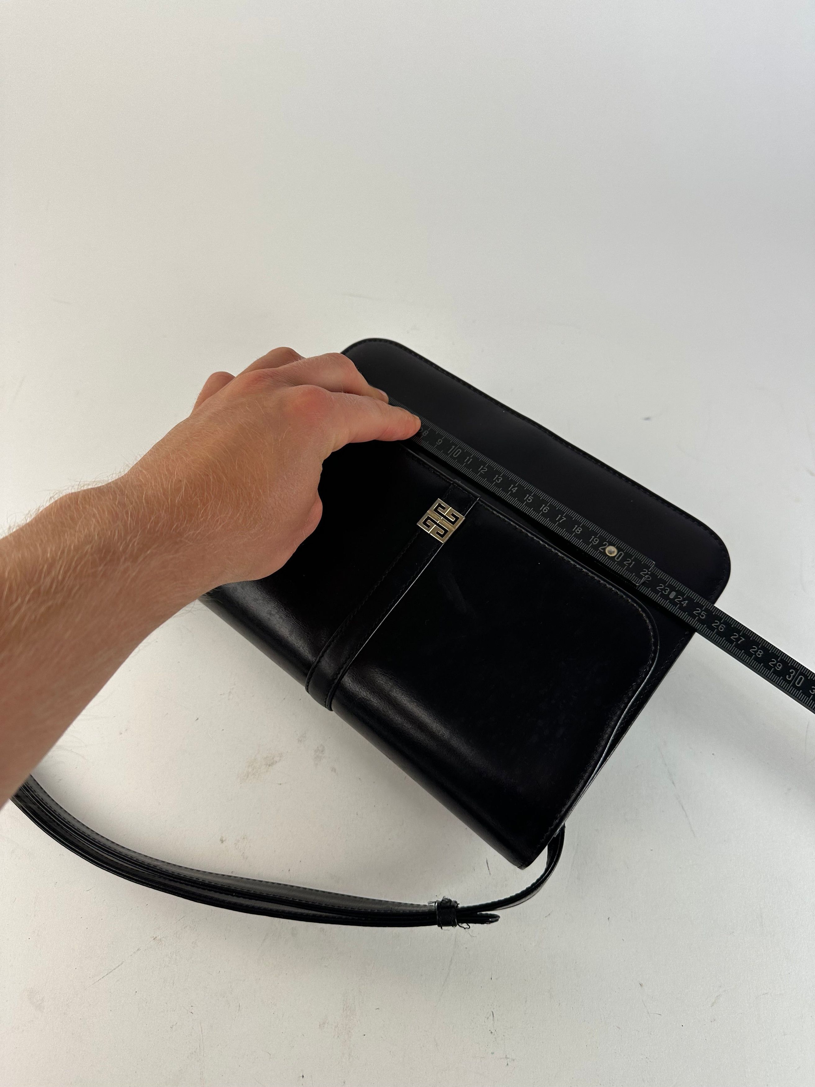 Givenchy Vintage Leather Shoulder Bag Black Gold Size ONE SIZE - 8 Thumbnail