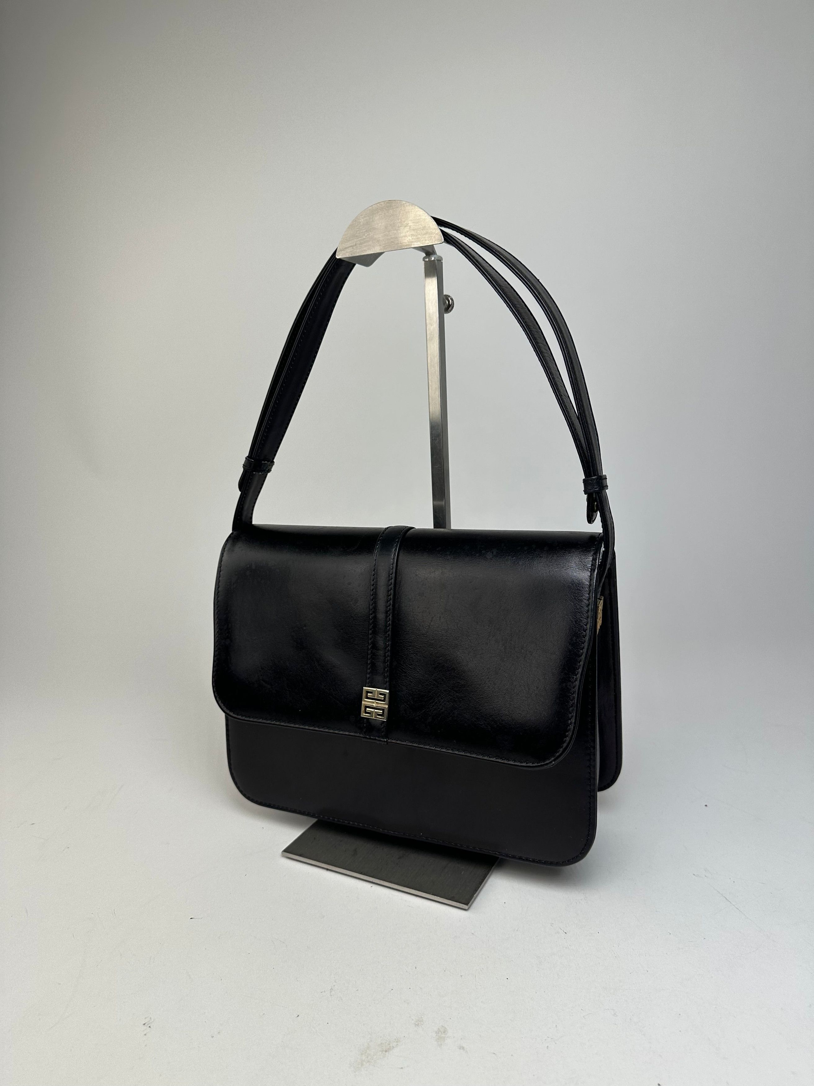Givenchy Vintage Leather Shoulder Bag Black Gold Size ONE SIZE - 11 Thumbnail