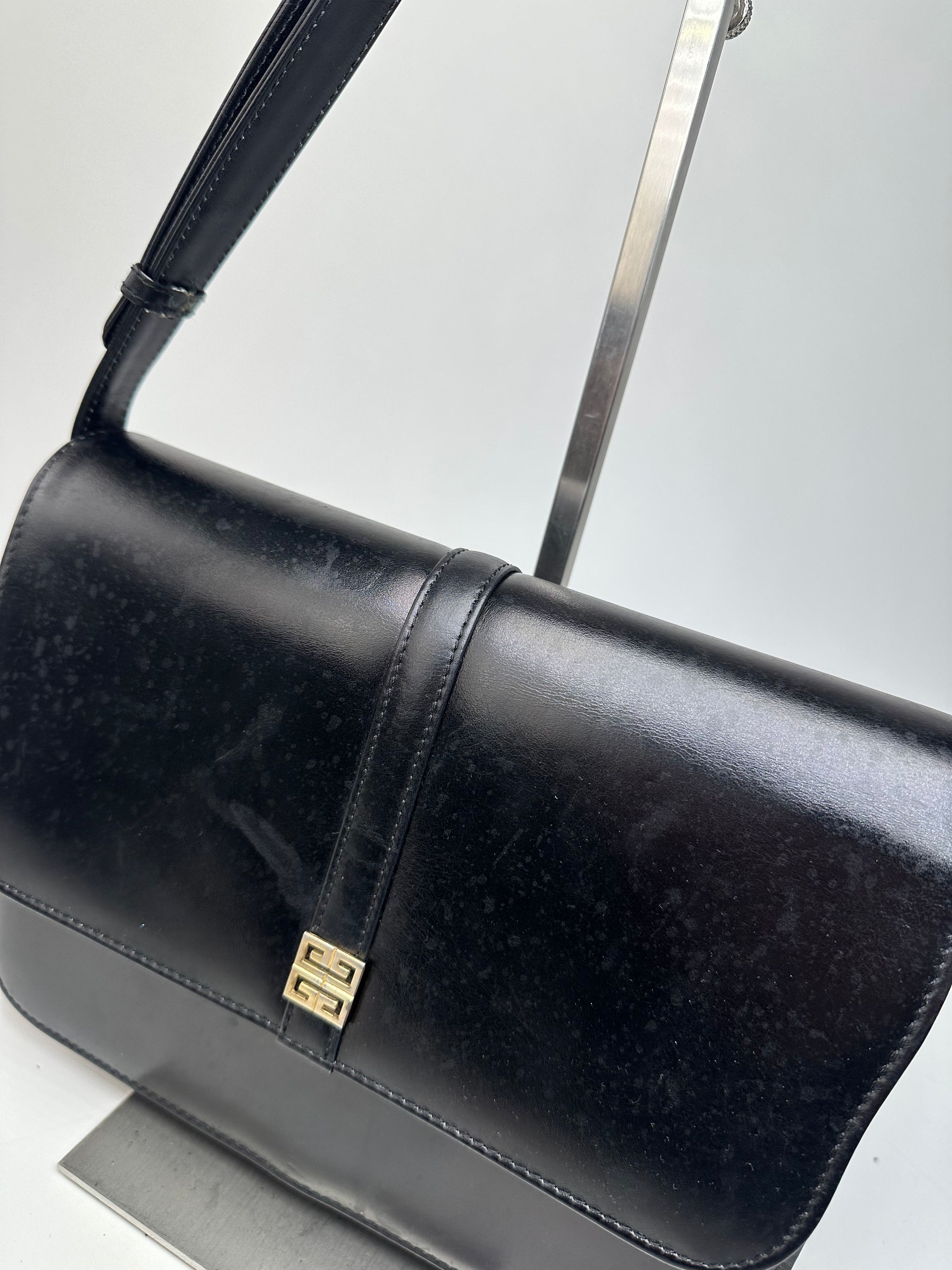 Givenchy Vintage Leather Shoulder Bag Black Gold Size ONE SIZE - 6 Thumbnail