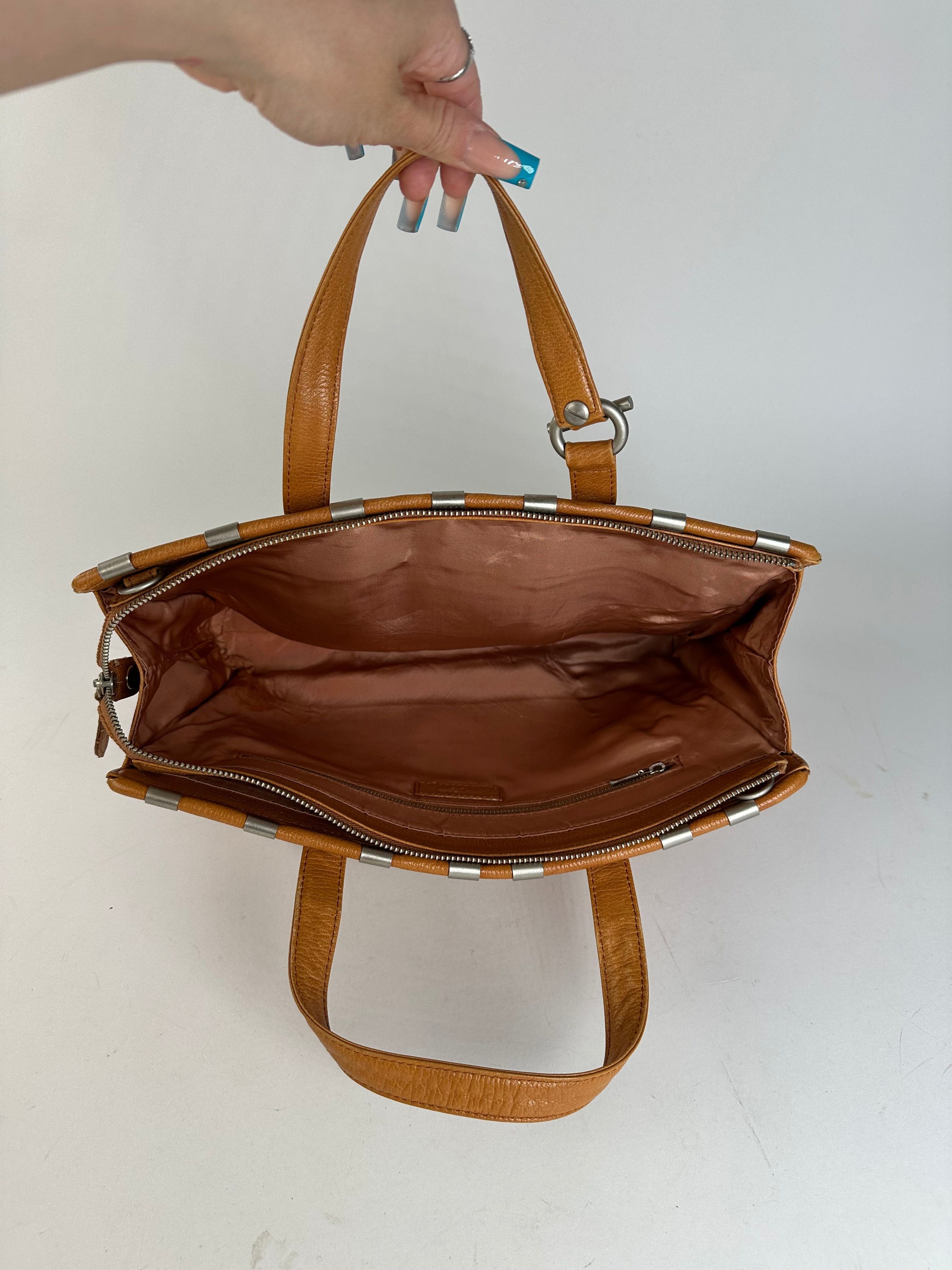 Courreges Tan Leather Tote Bag with Silver-tone Hardware Size ONE SIZE - 4 Thumbnail
