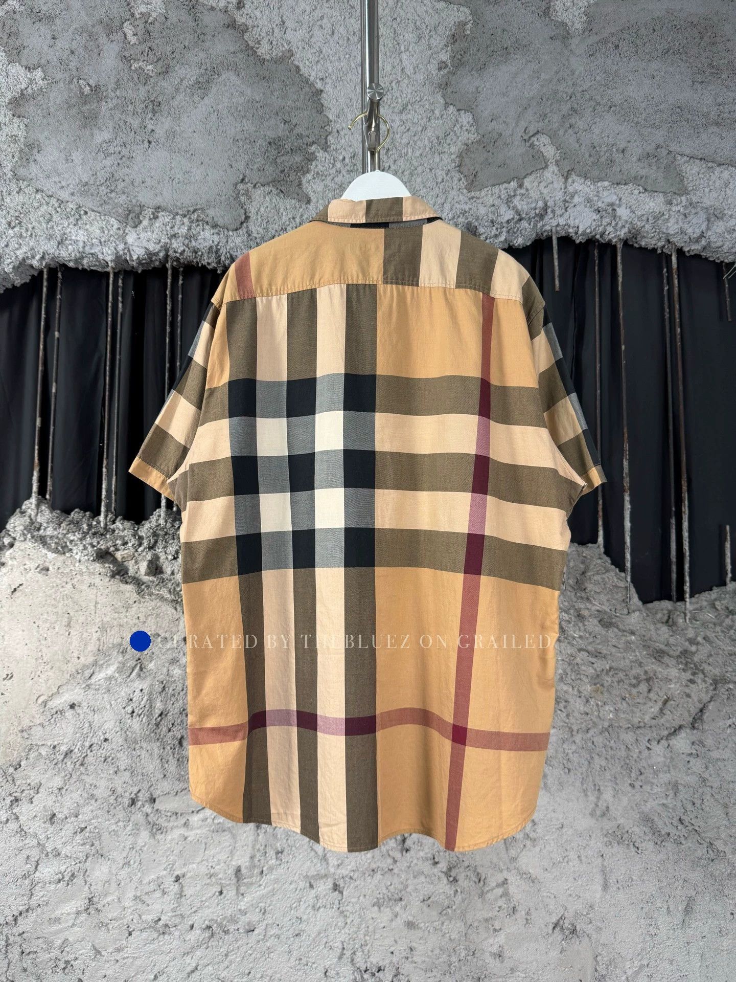 Burberry Checkered Short Sleeve Shirt in XL Size US XL / EU 56 / 4 - 2 Thumbnail